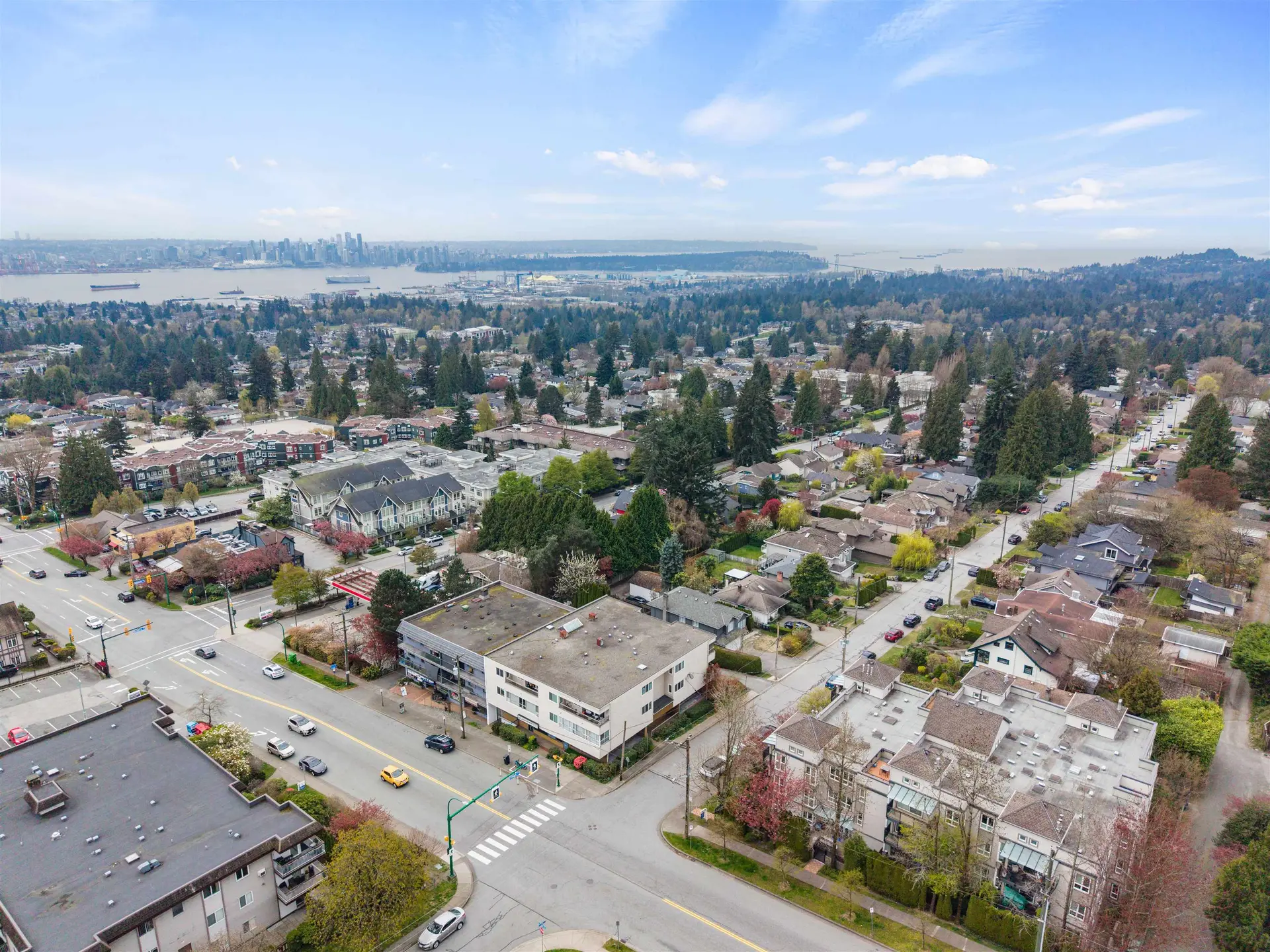 Property at #104 105 W Kings Road, North Vancouver, BC