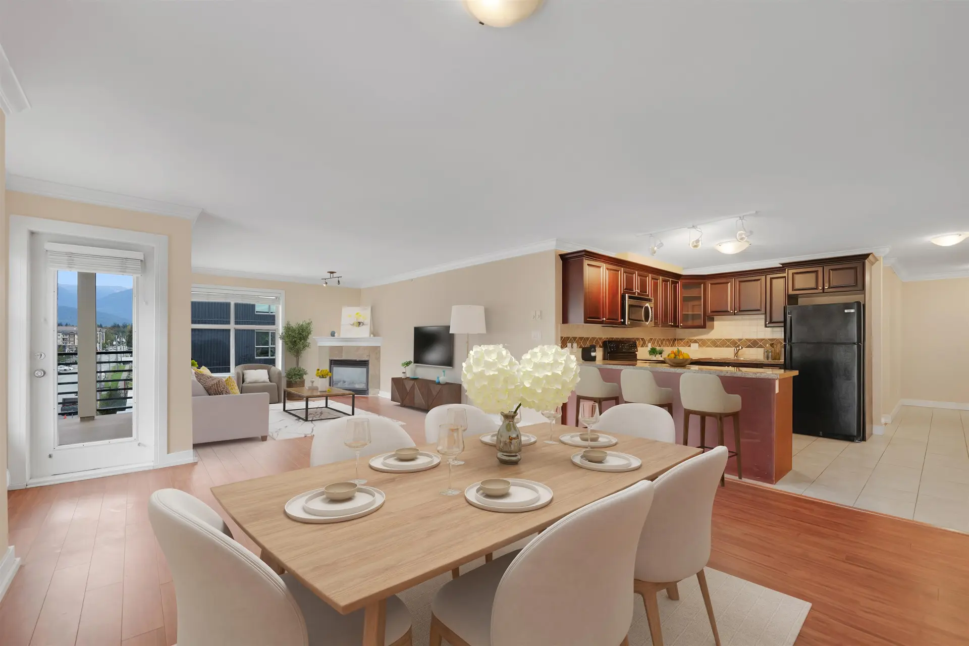 Property at #403 1310 VICTORIA STREET, Squamish, BC