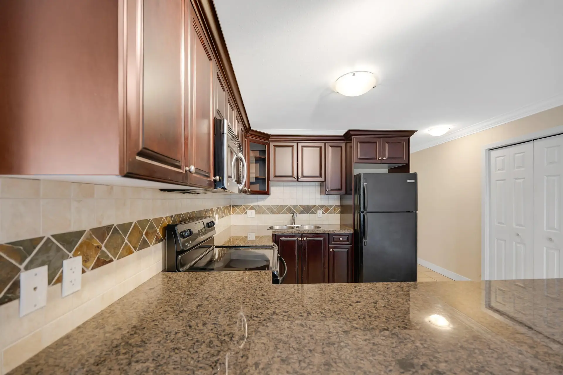 Property at #403 1310 VICTORIA STREET, Squamish, BC