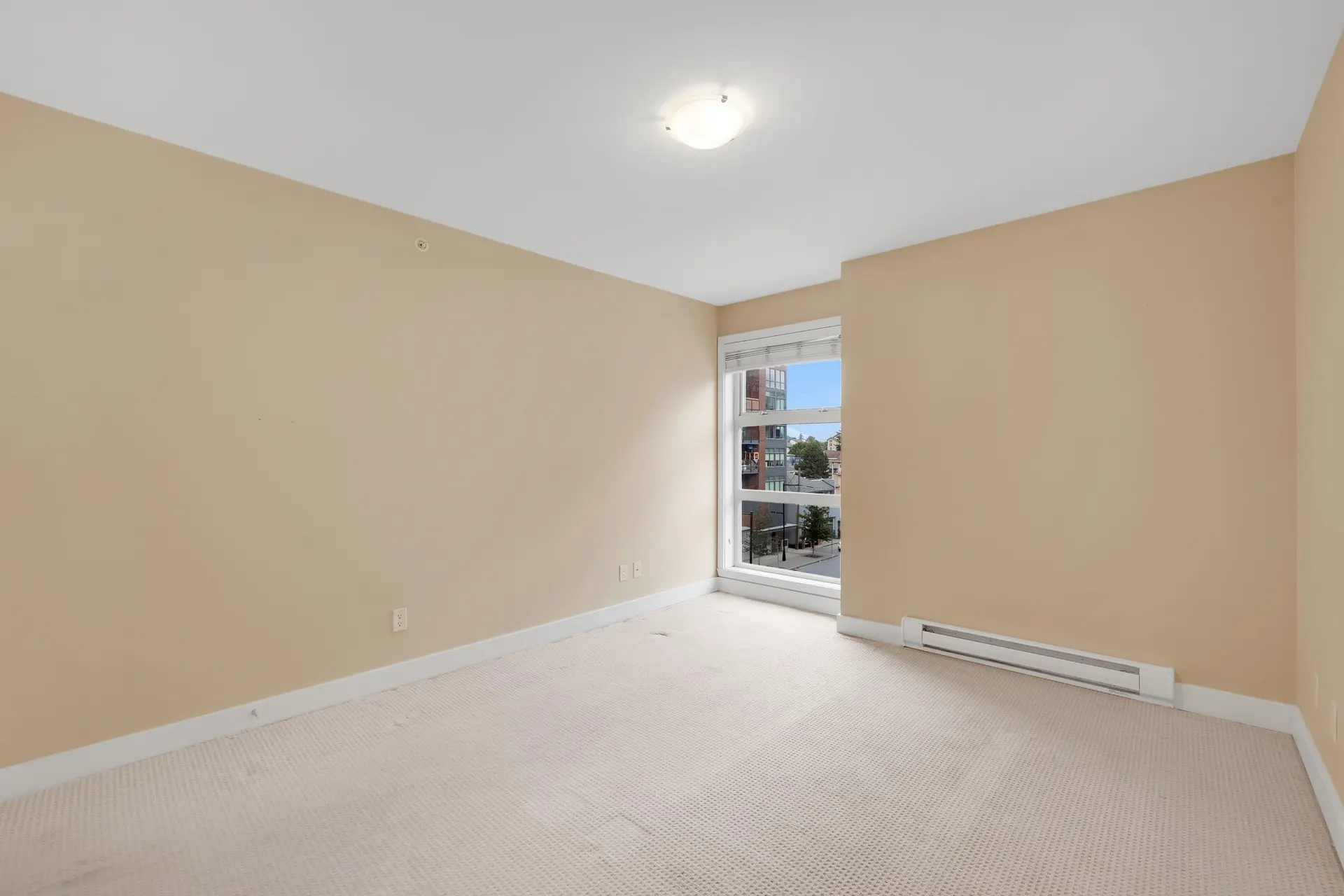 Property at #403 1310 VICTORIA STREET, Squamish, BC