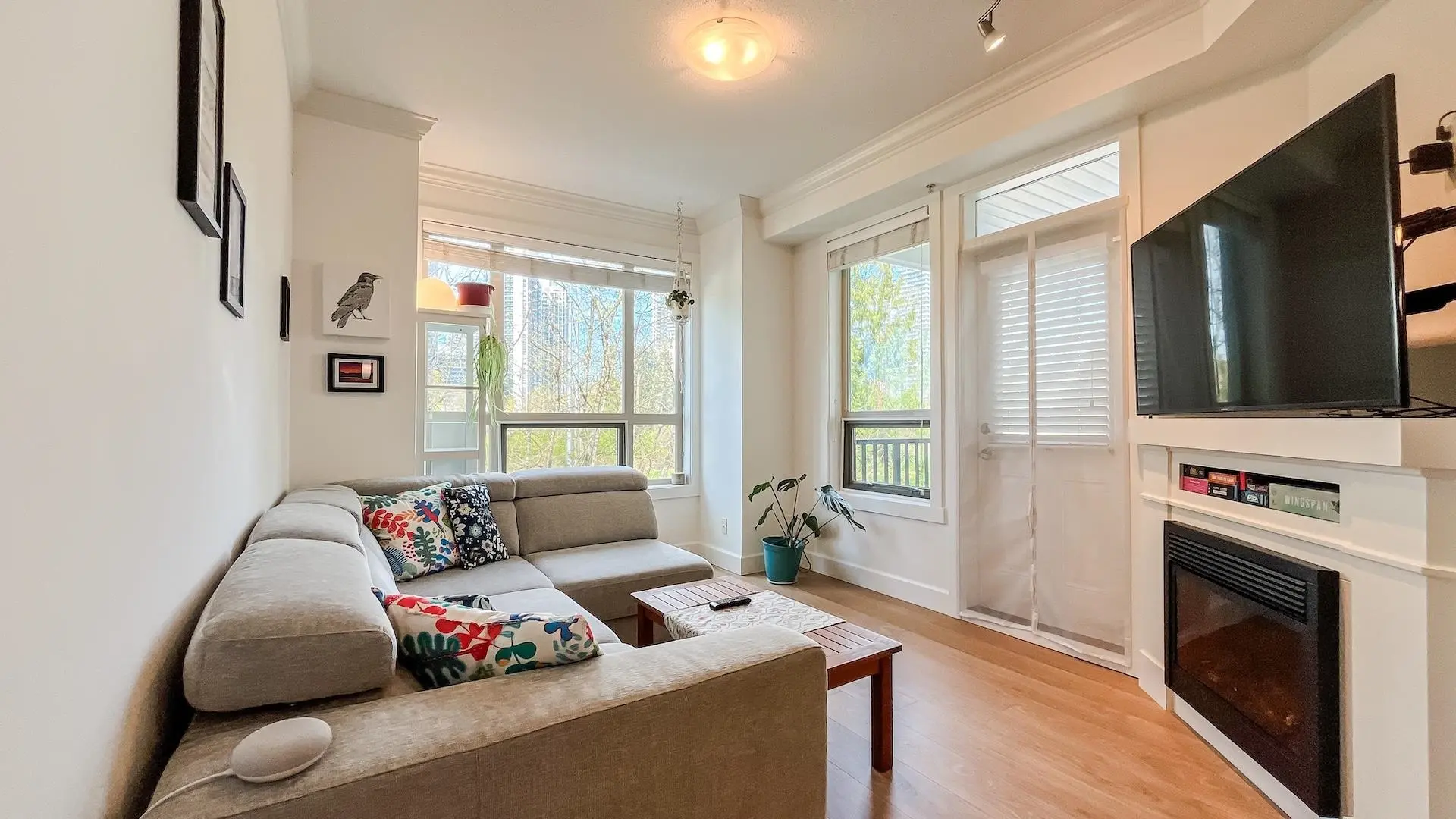 Property at #301 13897 FRASER HIGHWAY, Surrey, BC