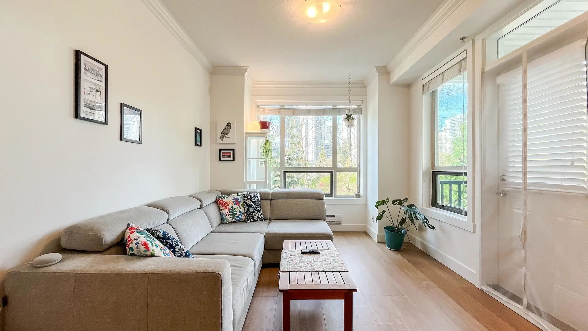 Property at #301 13897 FRASER HIGHWAY, Surrey, BC