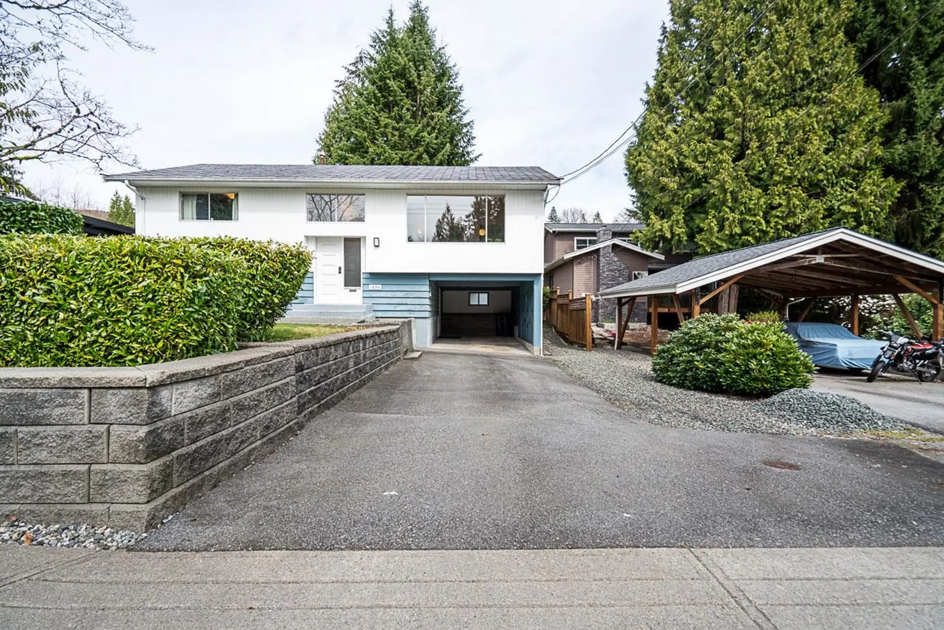 Property at 1634 Ross Road, North Vancouver, BC