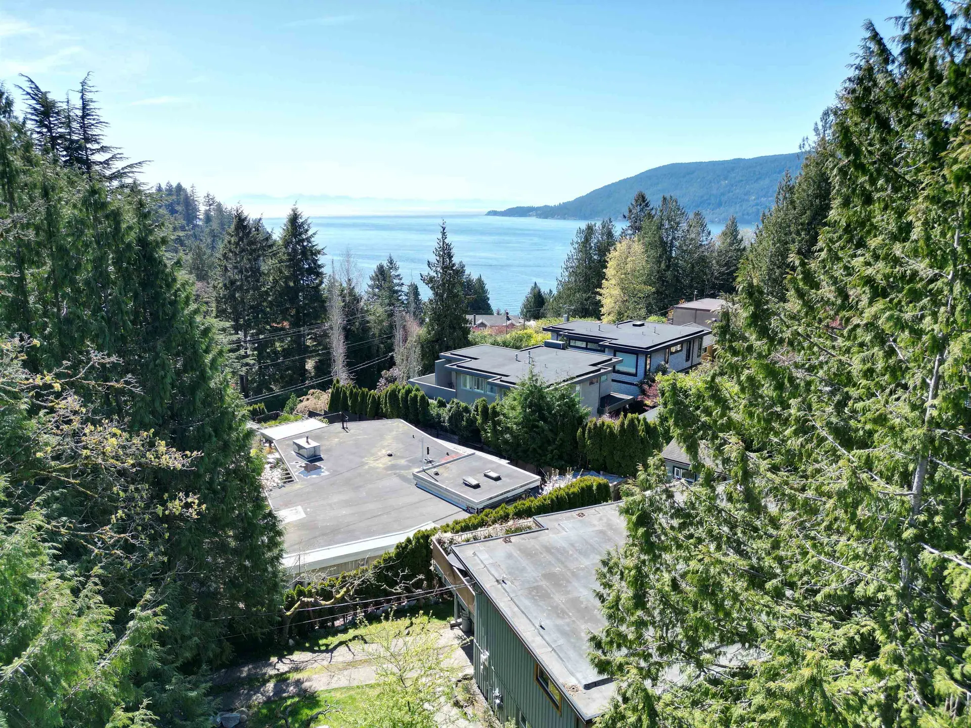 Property at 6415 WELLINGTON AVENUE, West Vancouver, BC