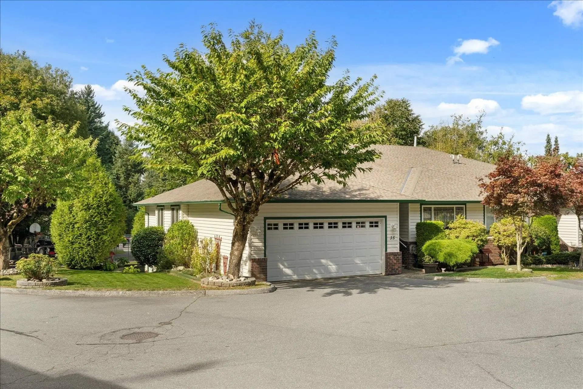Property at #35 34250 Hazelwood Avenue, Abbotsford, BC