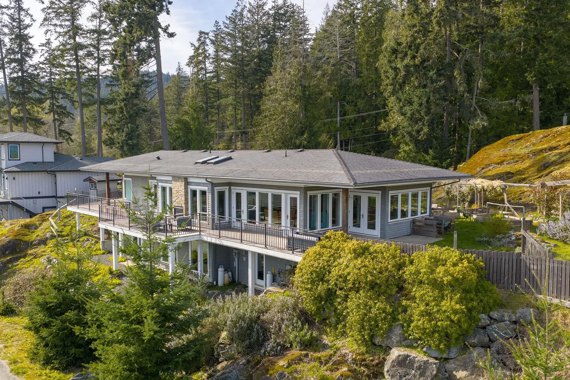 Property at 889 Cowan Point Drive, Bowen Island, BC