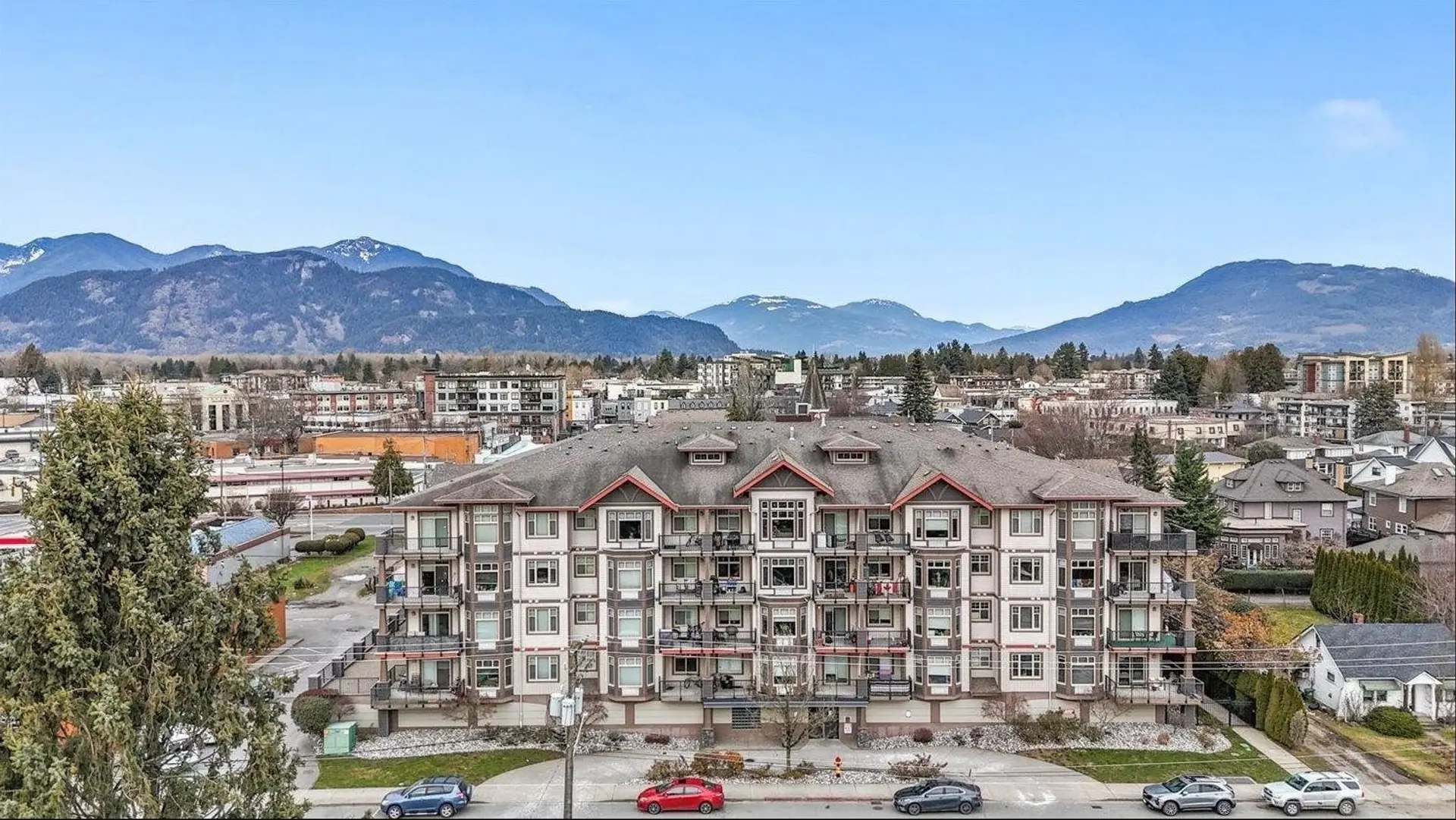 Property at #204 46021 SECOND AVENUE, Chilliwack, BC