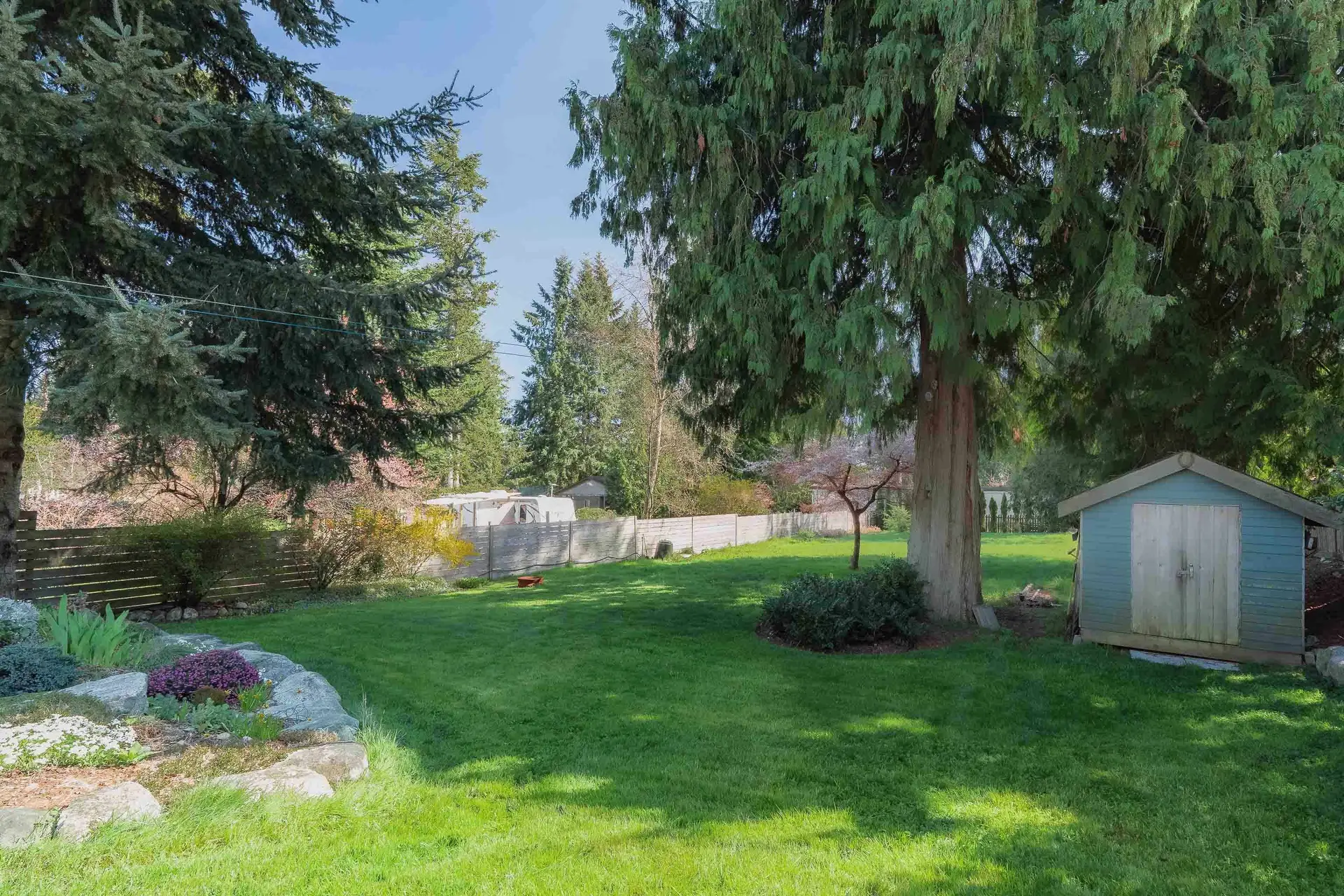 Property at 1033-1035 ROSAMUND ROAD, Gibsons, BC