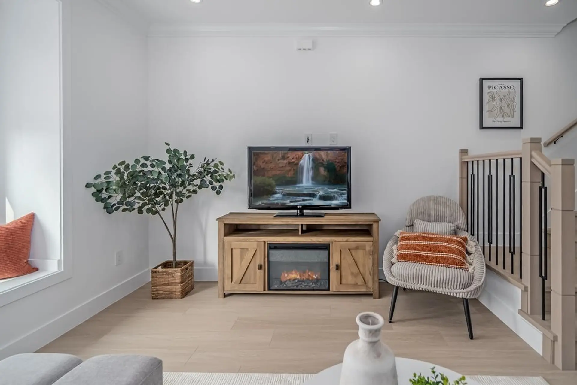 #17 22811 MCLEAN AVENUE - Image 3