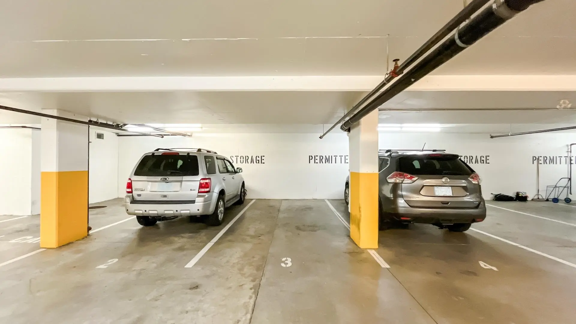 Property at #404 14955 VICTORIA AVENUE, White Rock, BC