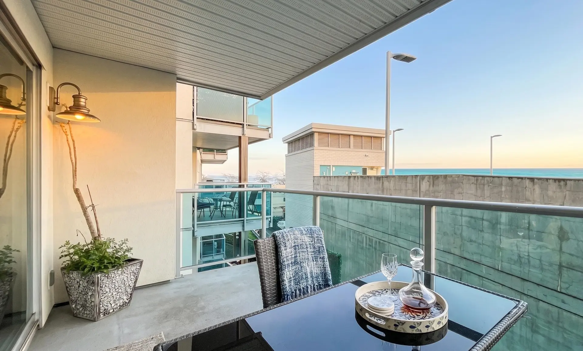 Property at #404 14955 VICTORIA AVENUE, White Rock, BC