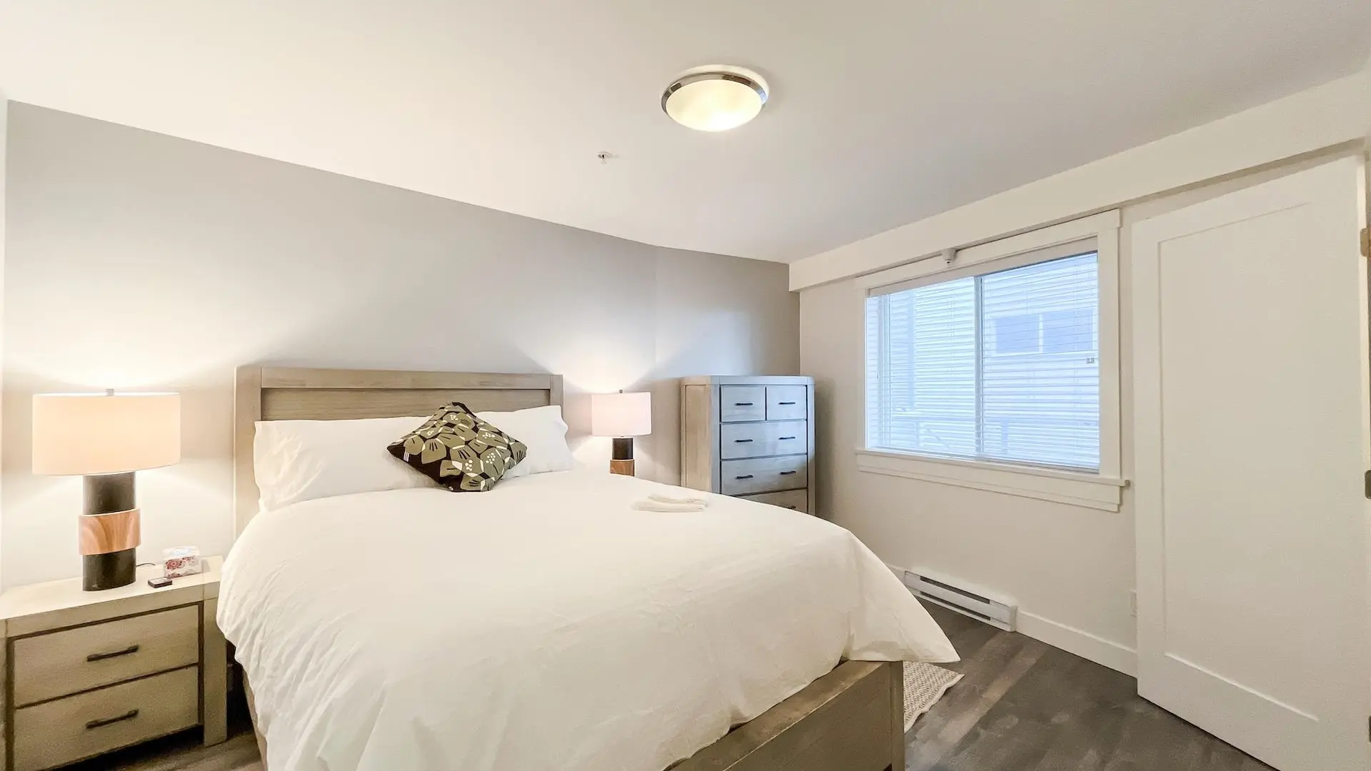 Property at #404 14955 VICTORIA AVENUE, White Rock, BC