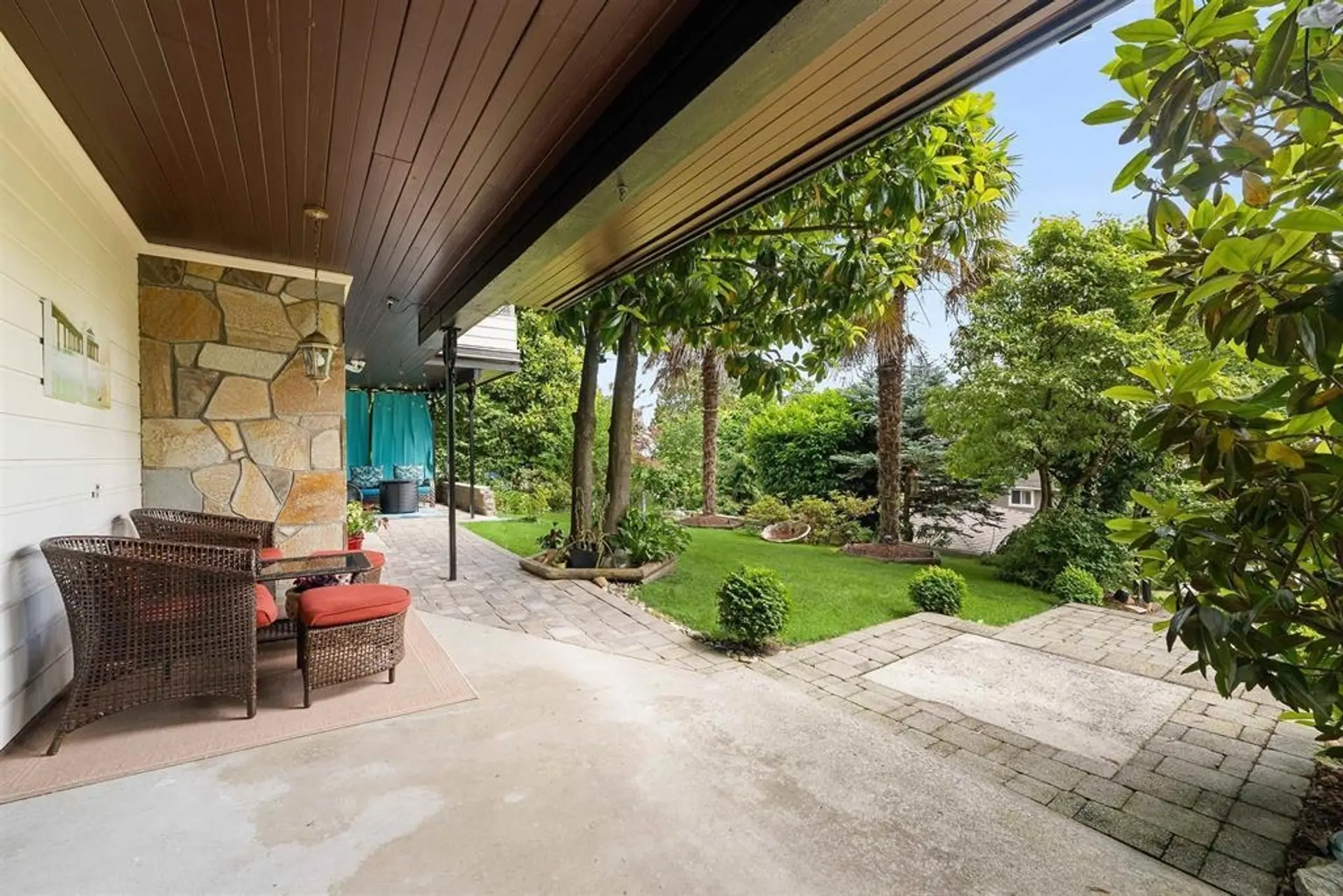 Property at 140 E EIGHTH AVENUE, New Westminster, BC