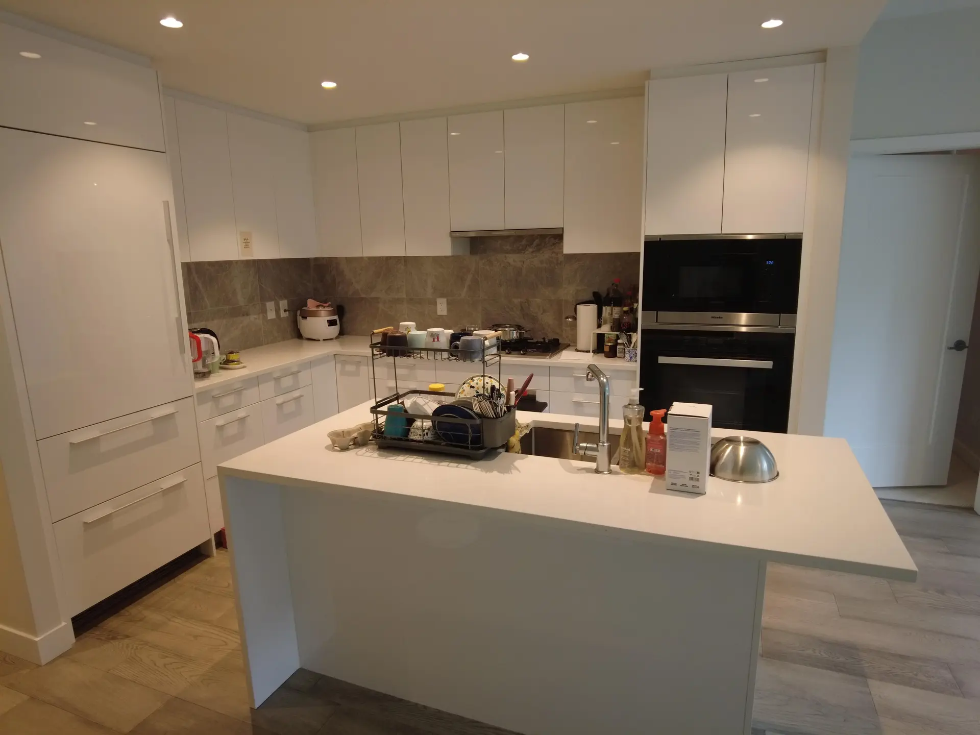 #1105 5608 Berton Avenue - Image 2