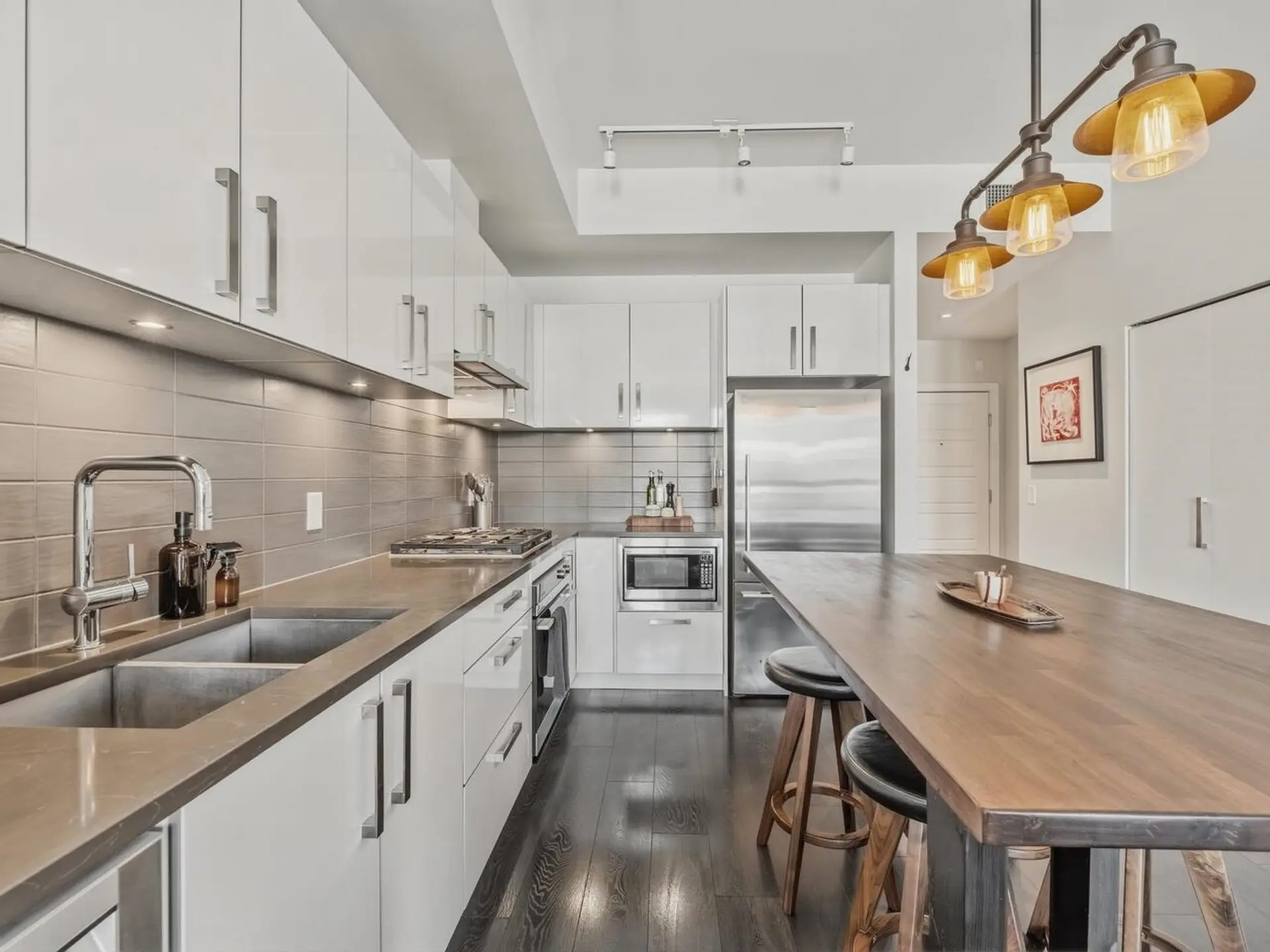 Property at #408 105 W 2ND STREET, North Vancouver, BC