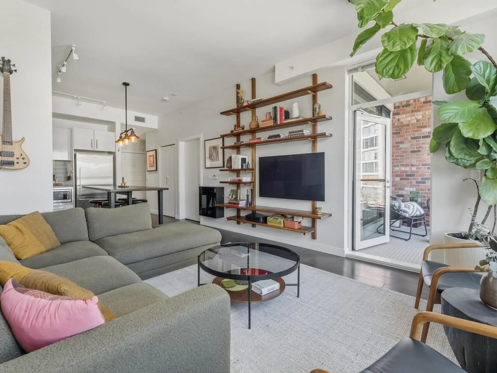 Property at #408 105 W 2ND STREET, North Vancouver, BC