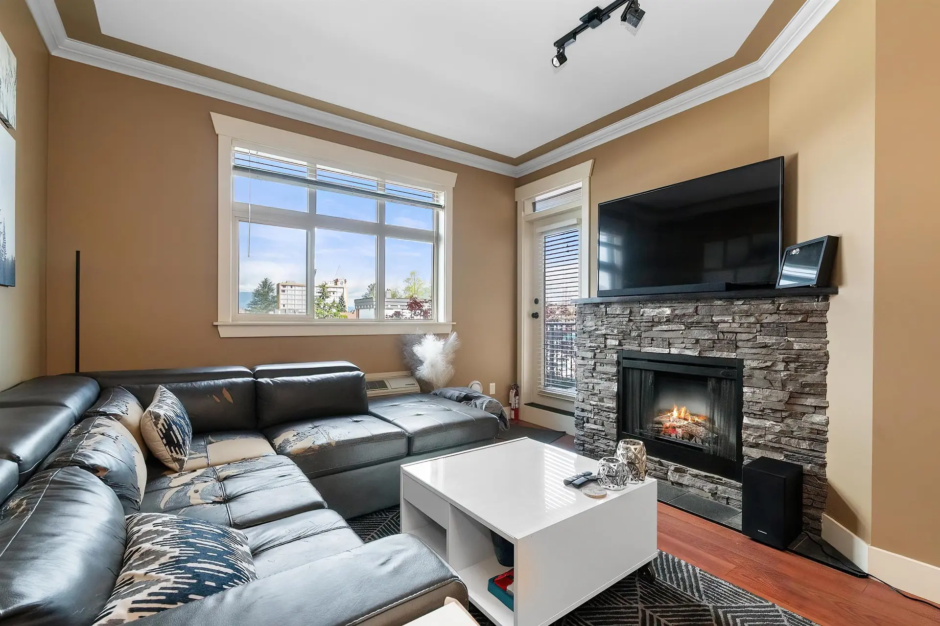 Property at #207 45893 CHESTERFIELD AVENUE, Chilliwack, BC