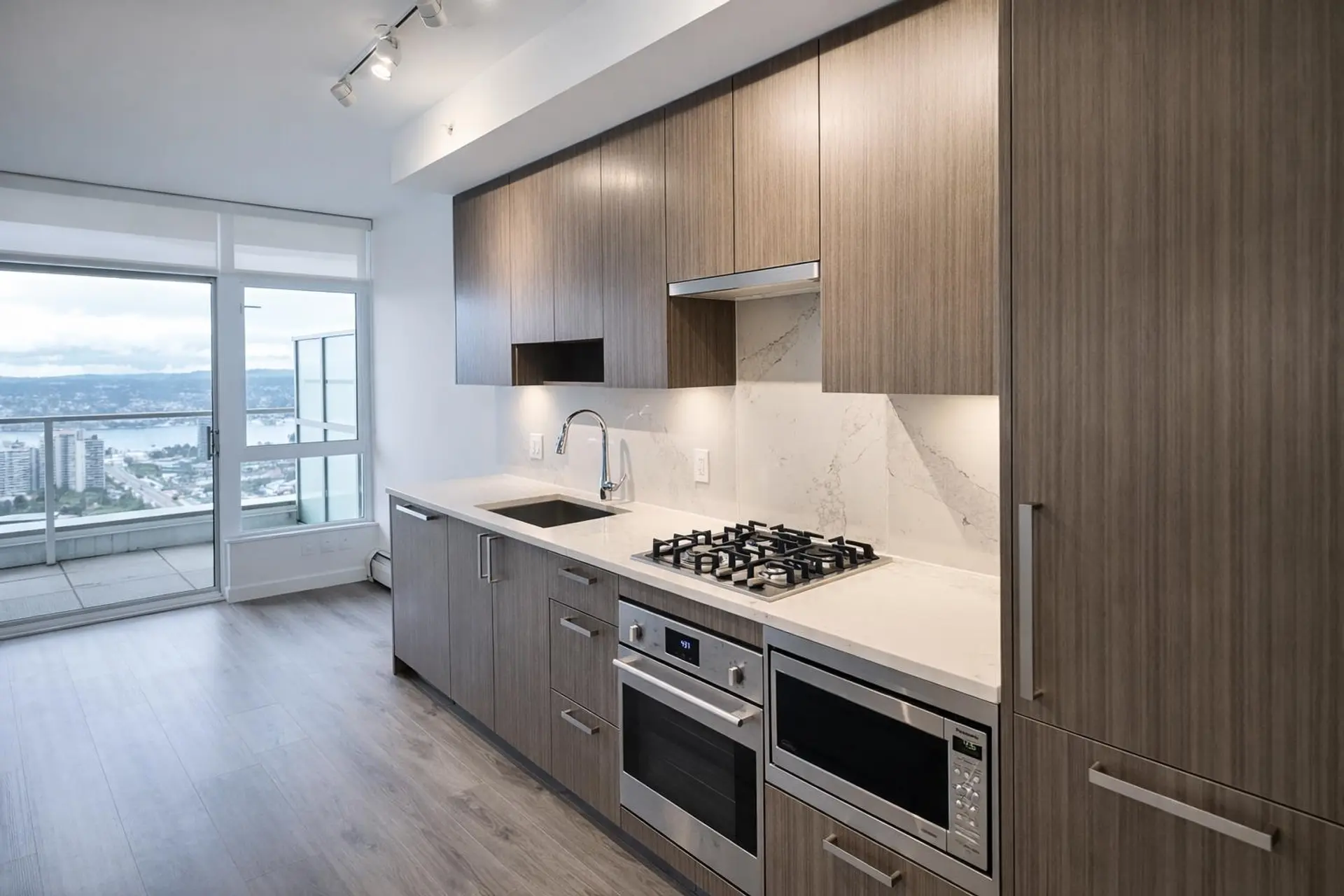 Property at #3503 13350 CENTRAL AVENUE, Surrey, BC