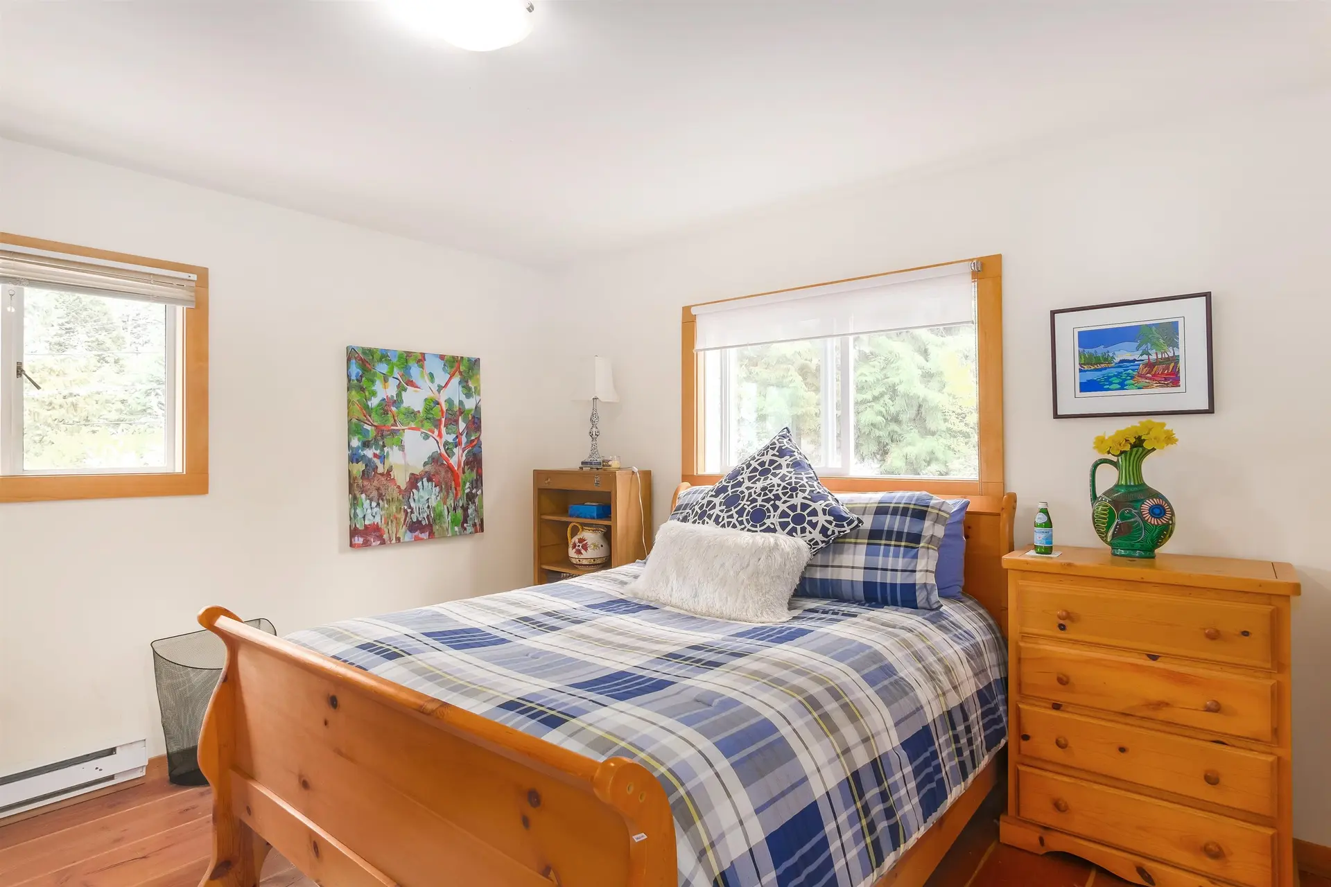 Property at 20 OCEANVIEW ROAD, Lions Bay, BC