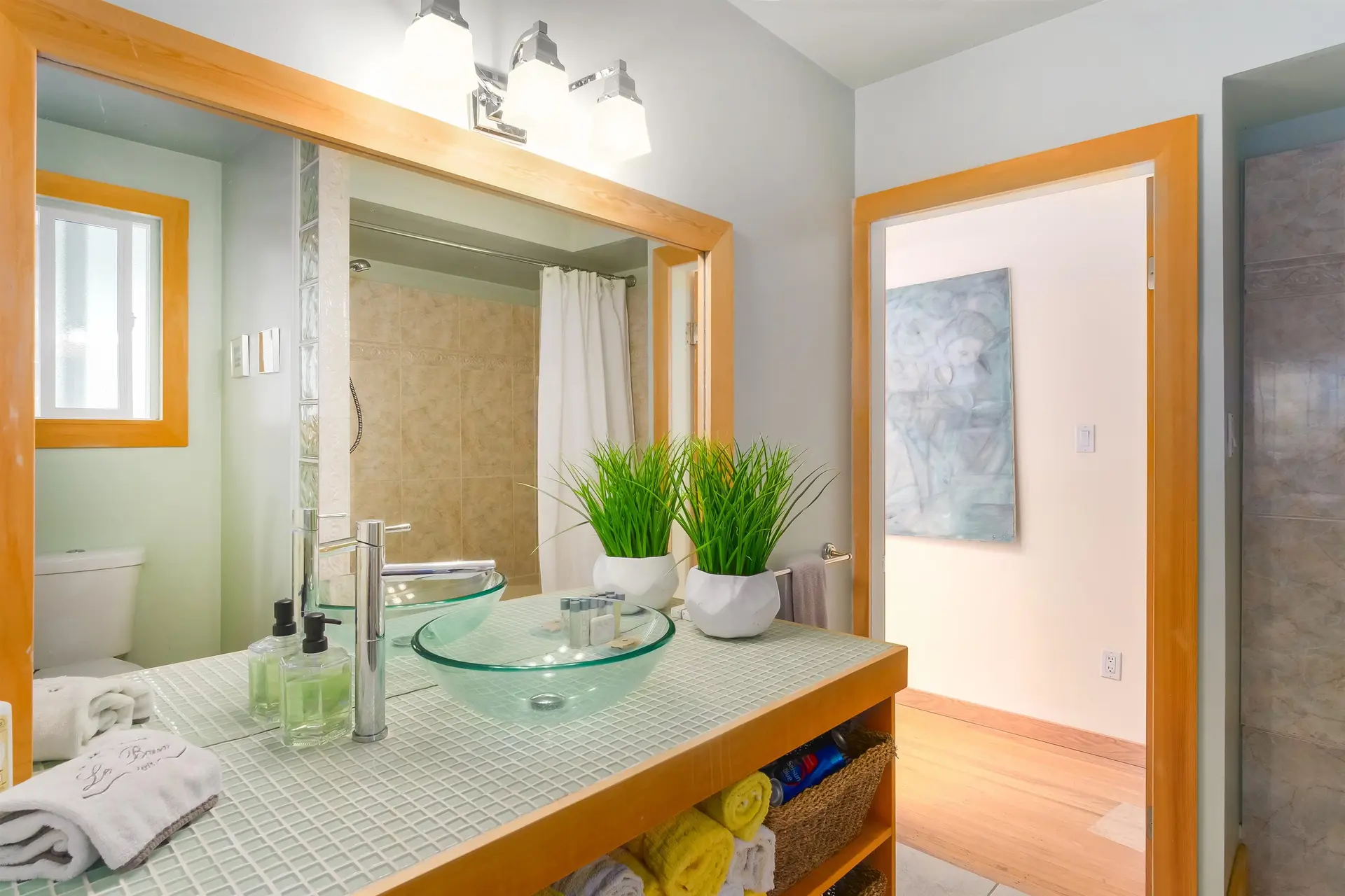 Property at 20 OCEANVIEW ROAD, Lions Bay, BC