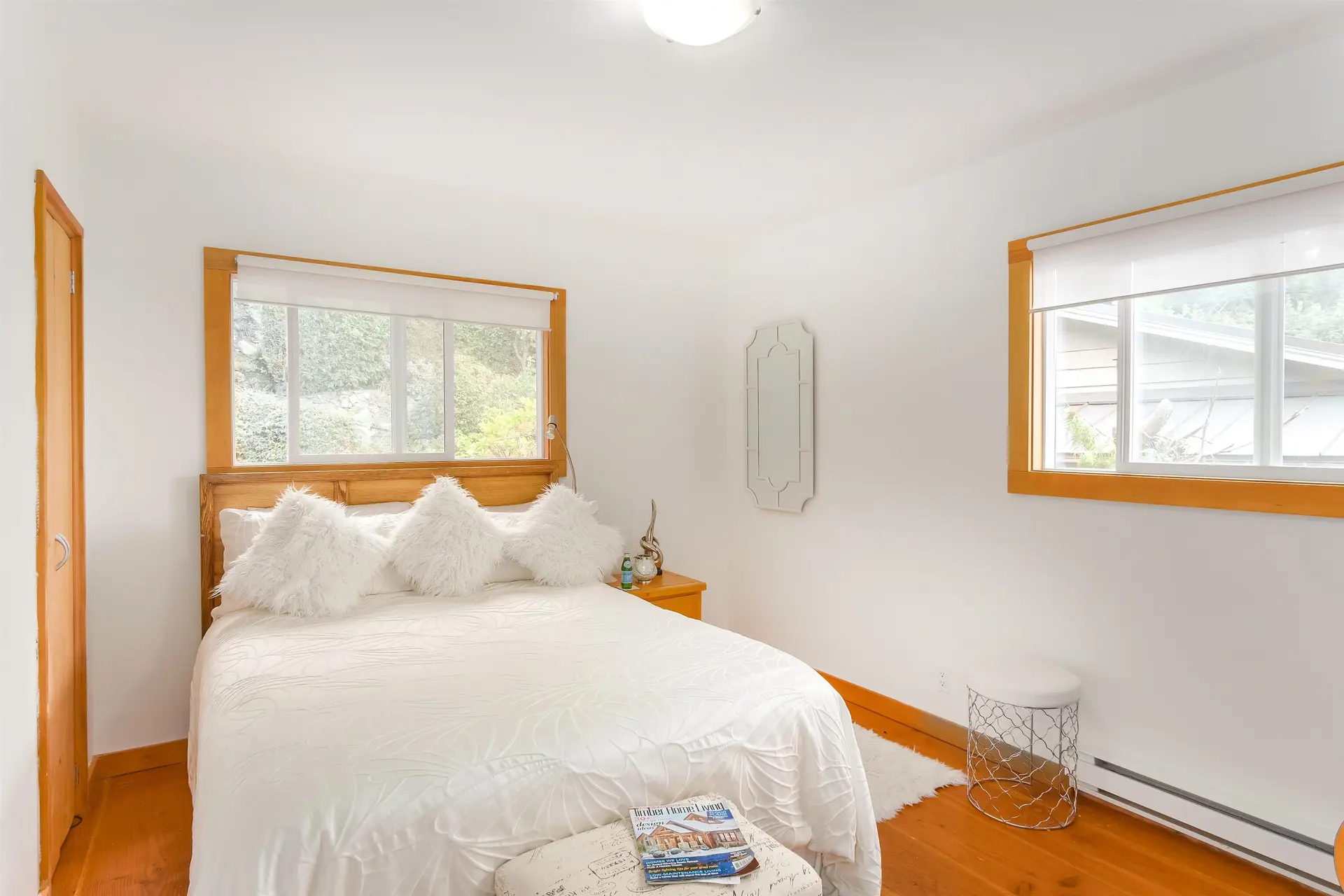 Property at 20 OCEANVIEW ROAD, Lions Bay, BC