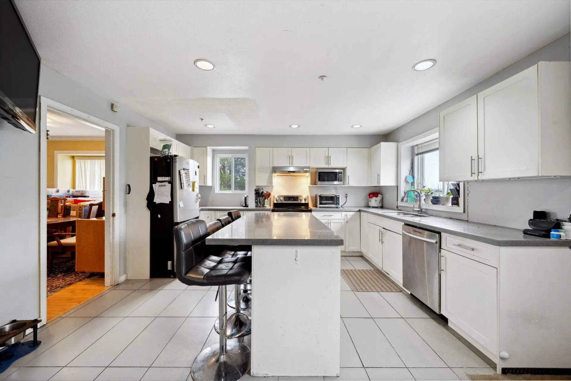 Property at 3298 E 2ND AVENUE, Vancouver, BC