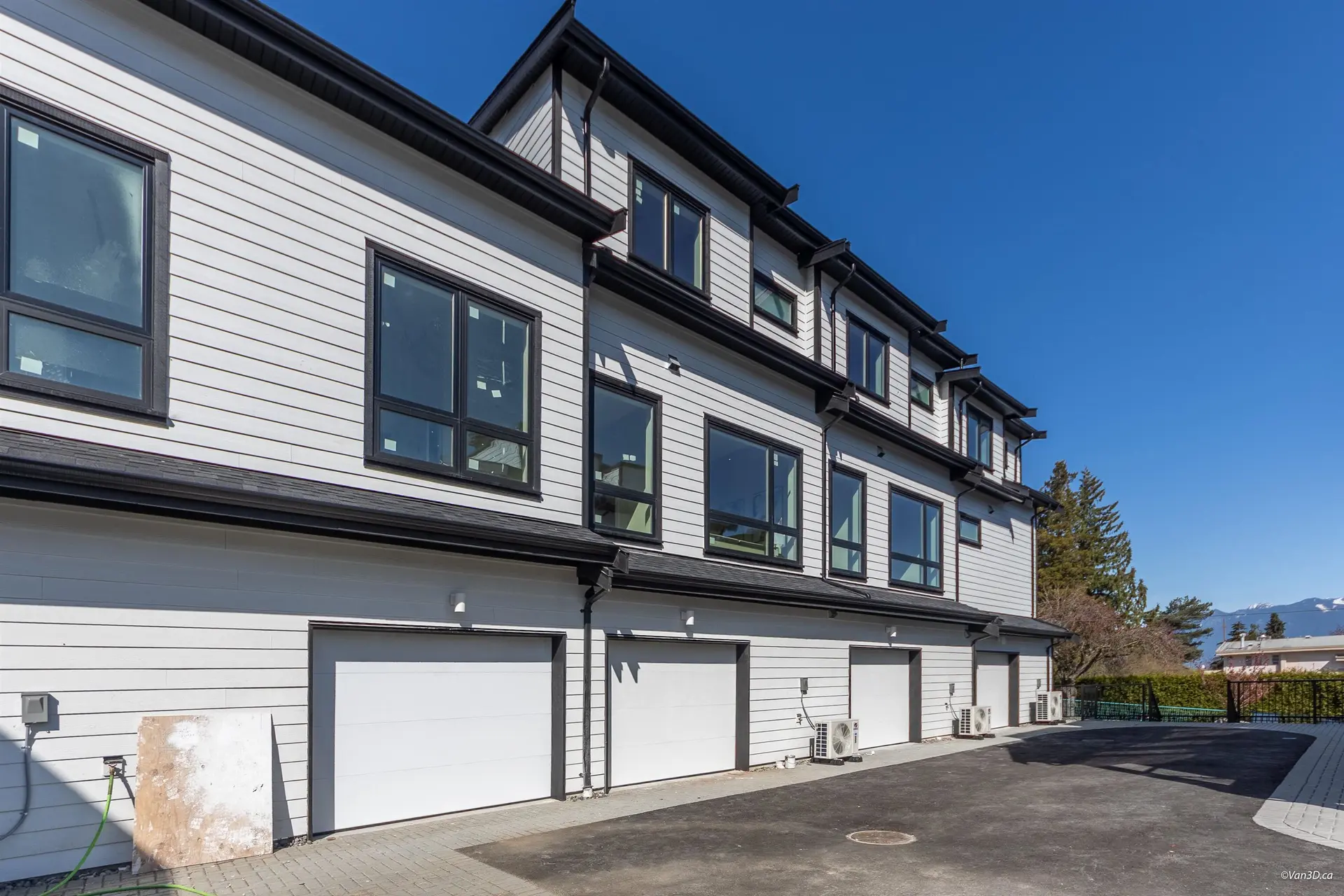 Property at #103 1406 E 18TH AVENUE, Vancouver, BC