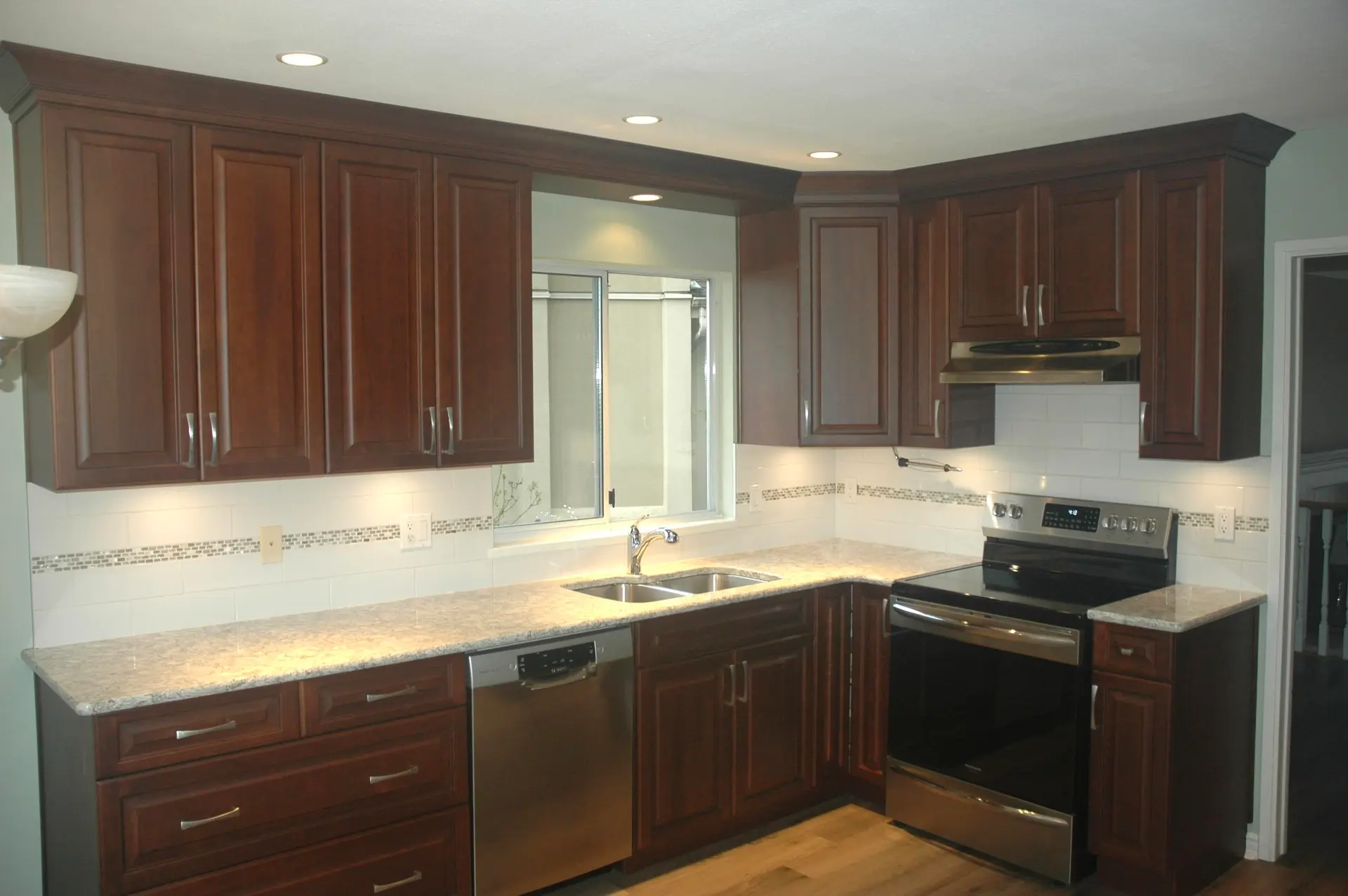 Property at 433A BROMLEY STREET, Coquitlam, BC