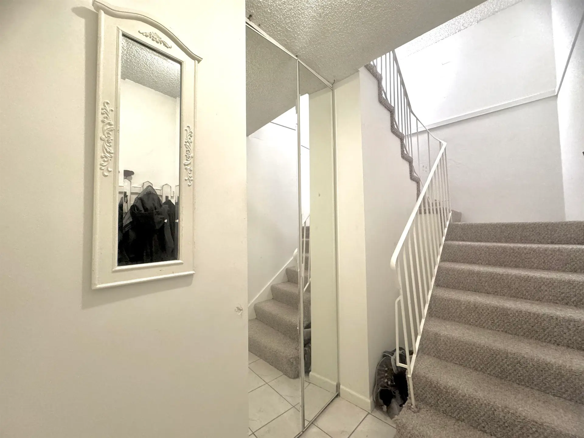 Property at 10589 HOLLY PARK LANE, Surrey, BC