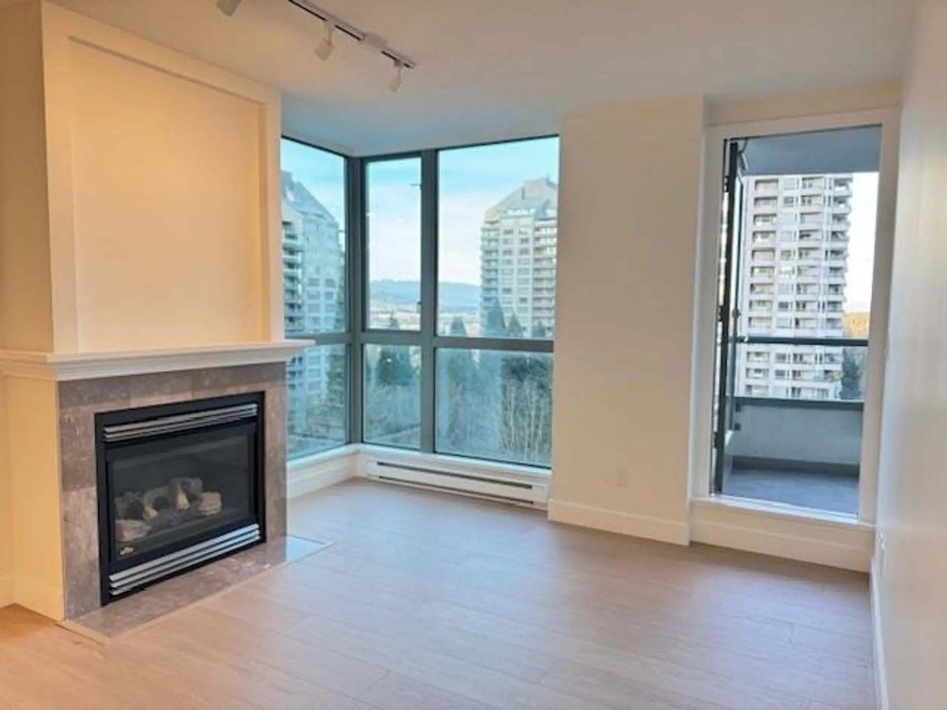 Property at #903 4788 HAZEL STREET, Burnaby, BC