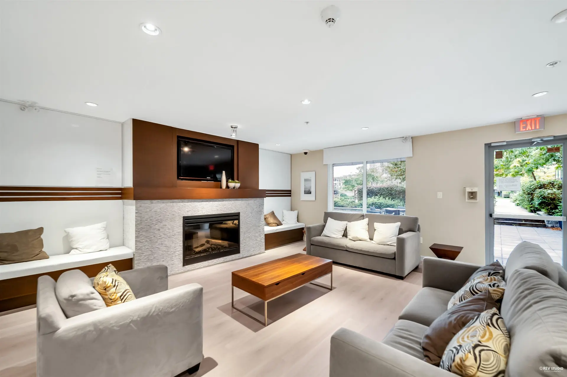 #205 9500 Odlin Road - Image 12
