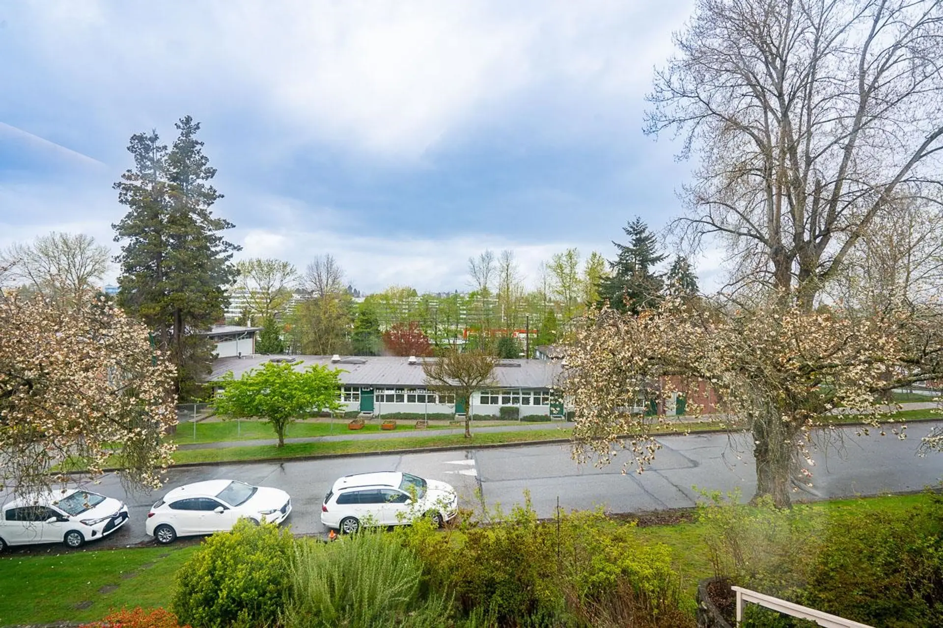 2976 E 15th Avenue - Image 8