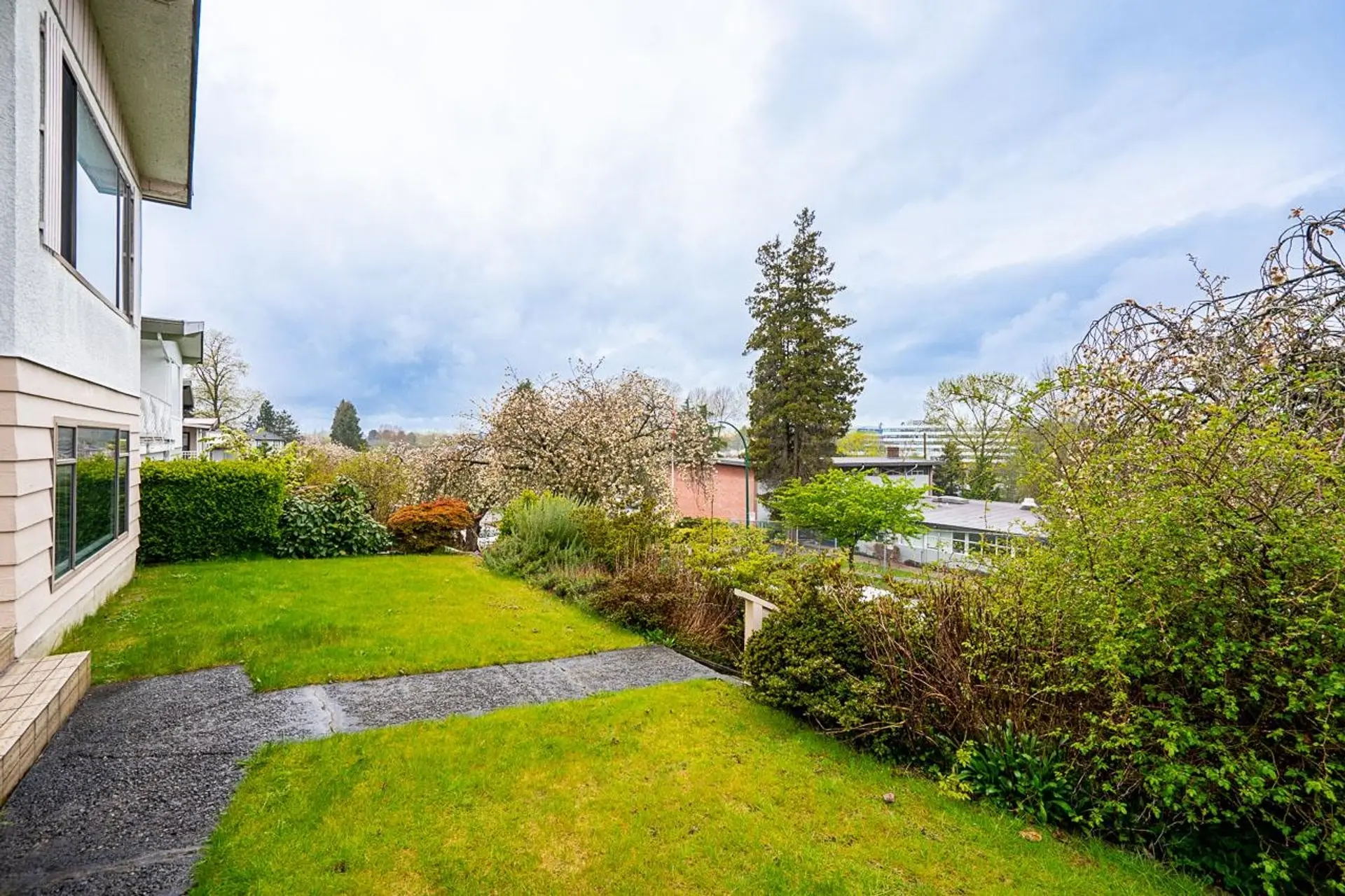 2976 E 15th Avenue - Image 7