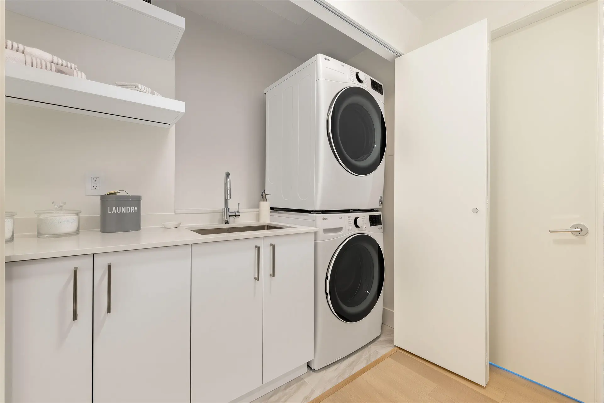 Property at #1601 1475 FOSTER STREET, Surrey, BC