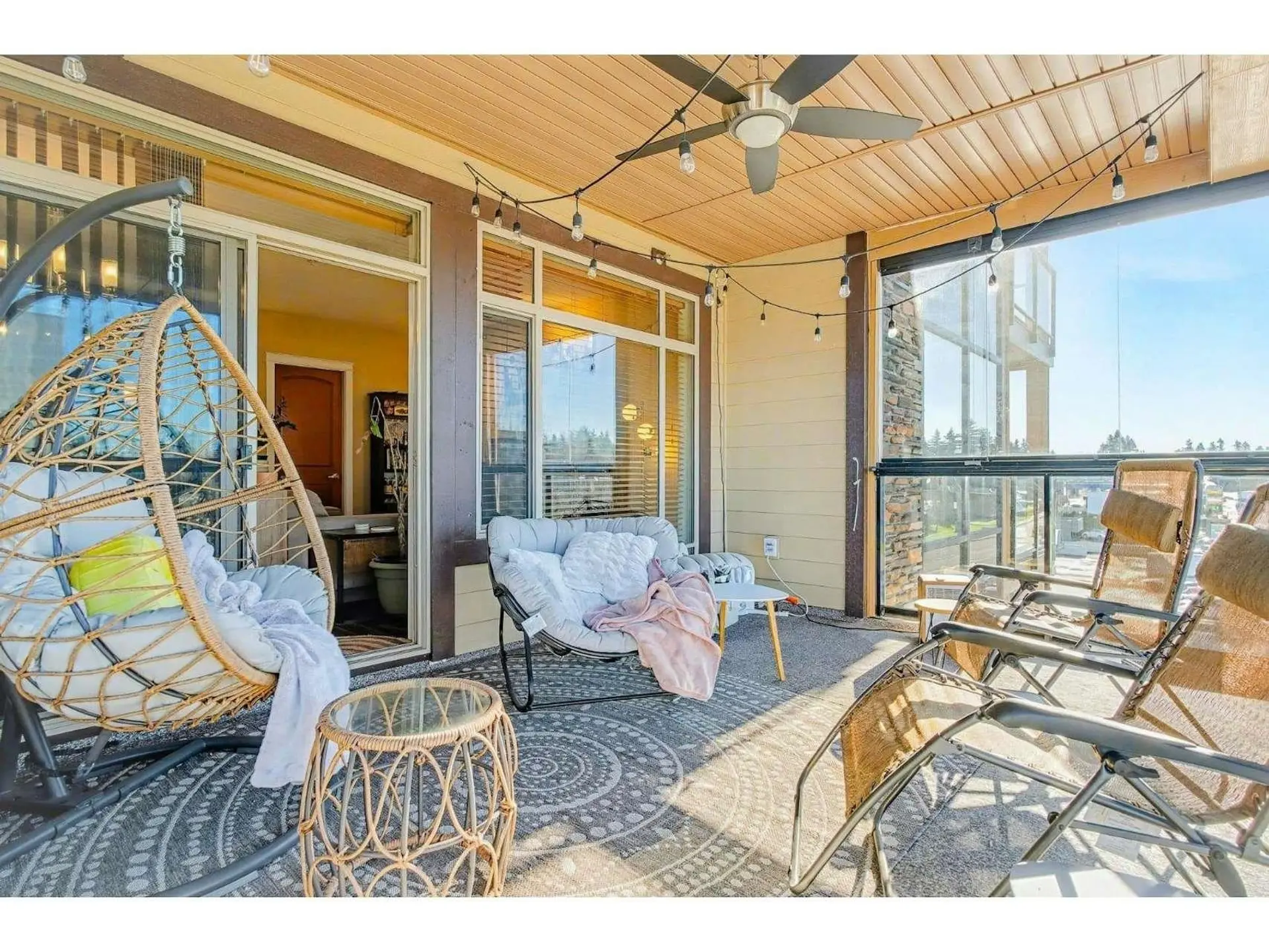 Property at #427 2860 TRETHEWEY STREET, Abbotsford, BC