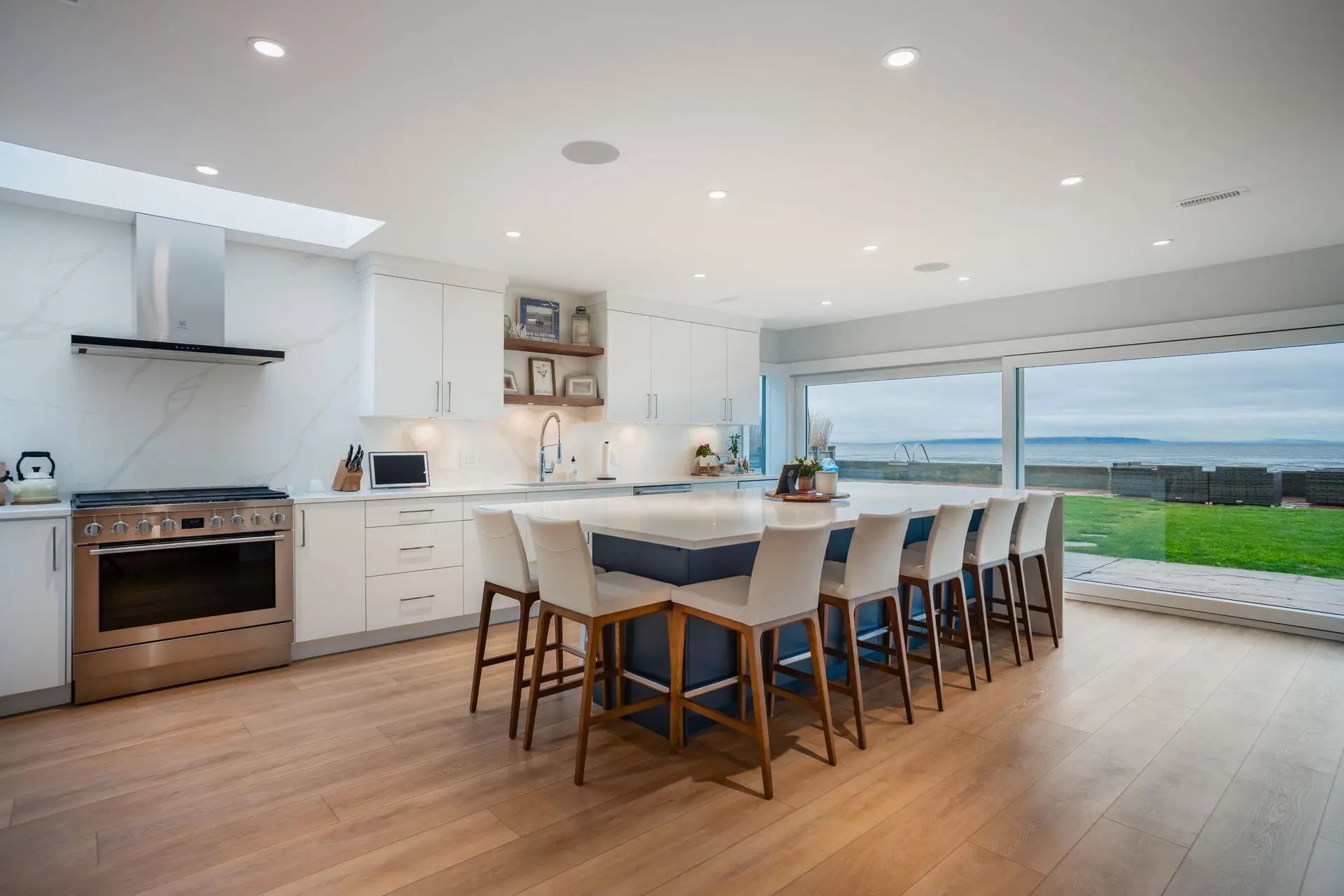 Property at 1584 Beach Grove Road, Delta, BC
