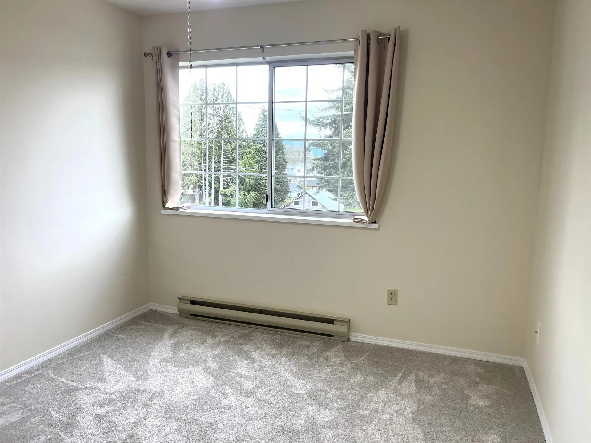 Property at #305 46199 MARGARET AVENUE, Chilliwack, BC