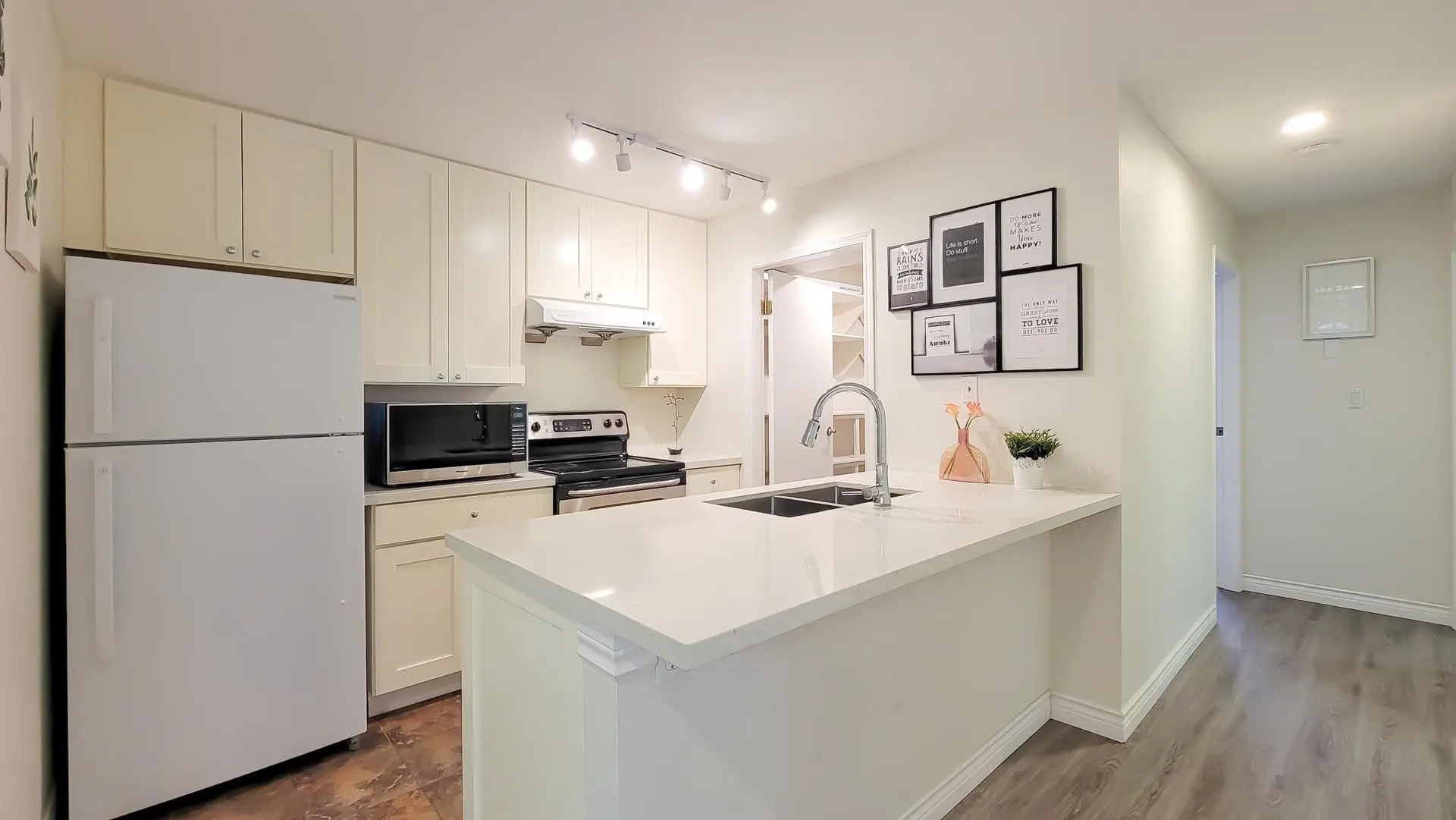 Property at #1103 1750 MCKENZIE ROAD, Abbotsford, BC