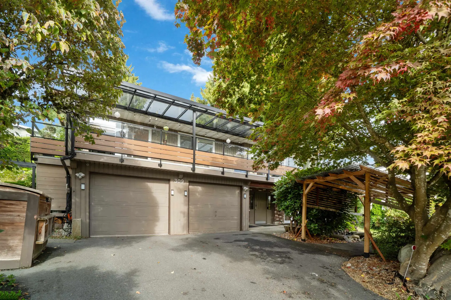 Property at 309 Gloucester Court, Coquitlam, BC