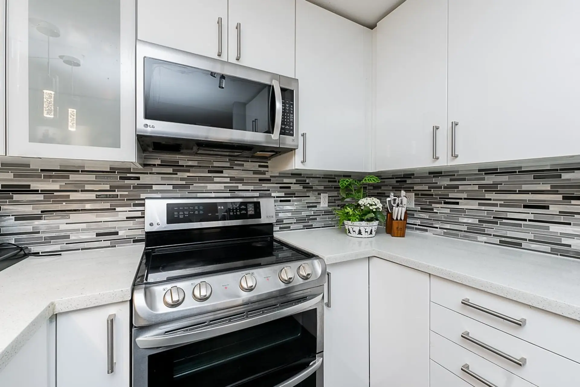 Property at #104 1441 BLACKWOOD STREET, White Rock, BC