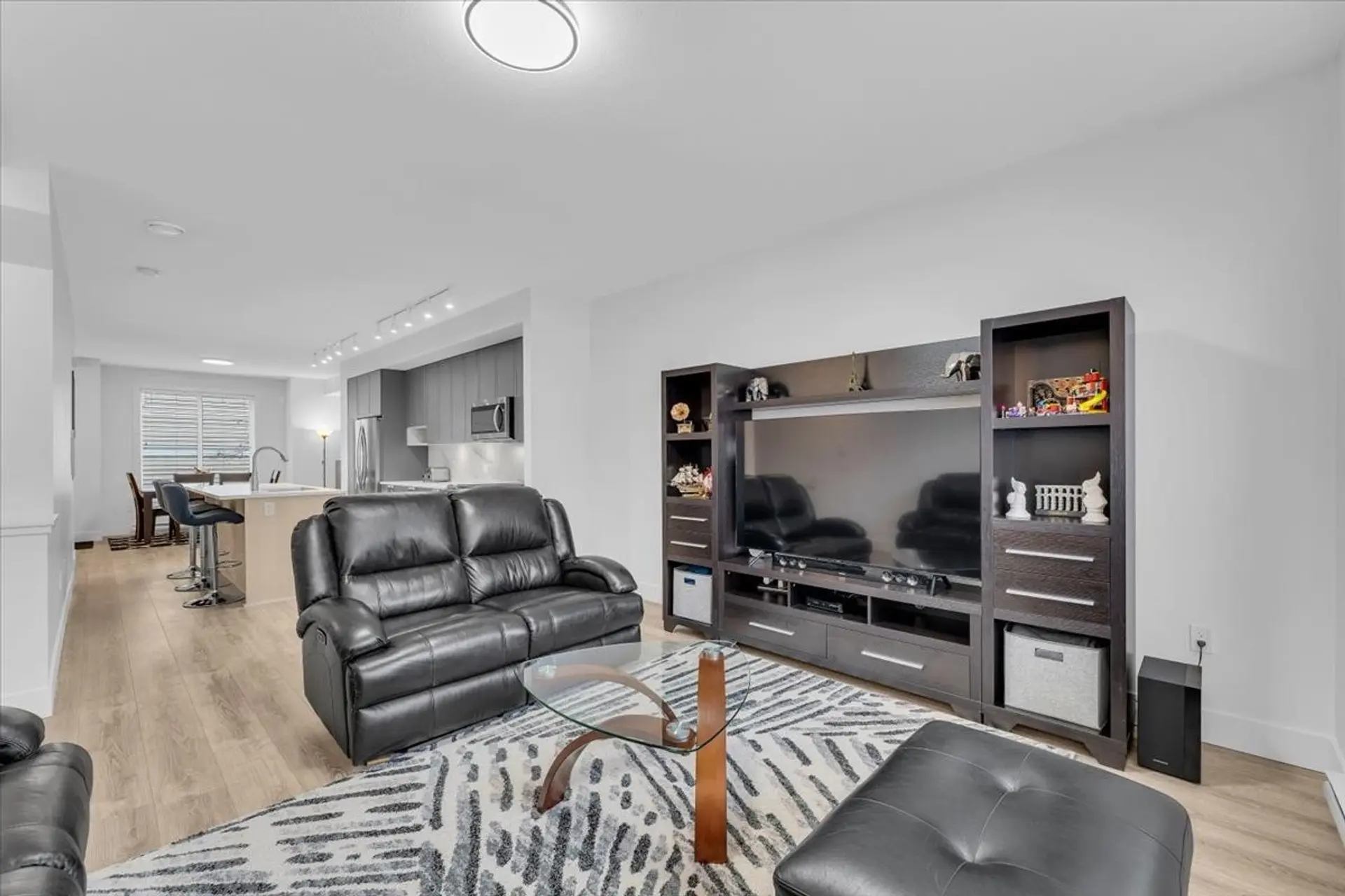 #35 9718 161a Street - Image 6