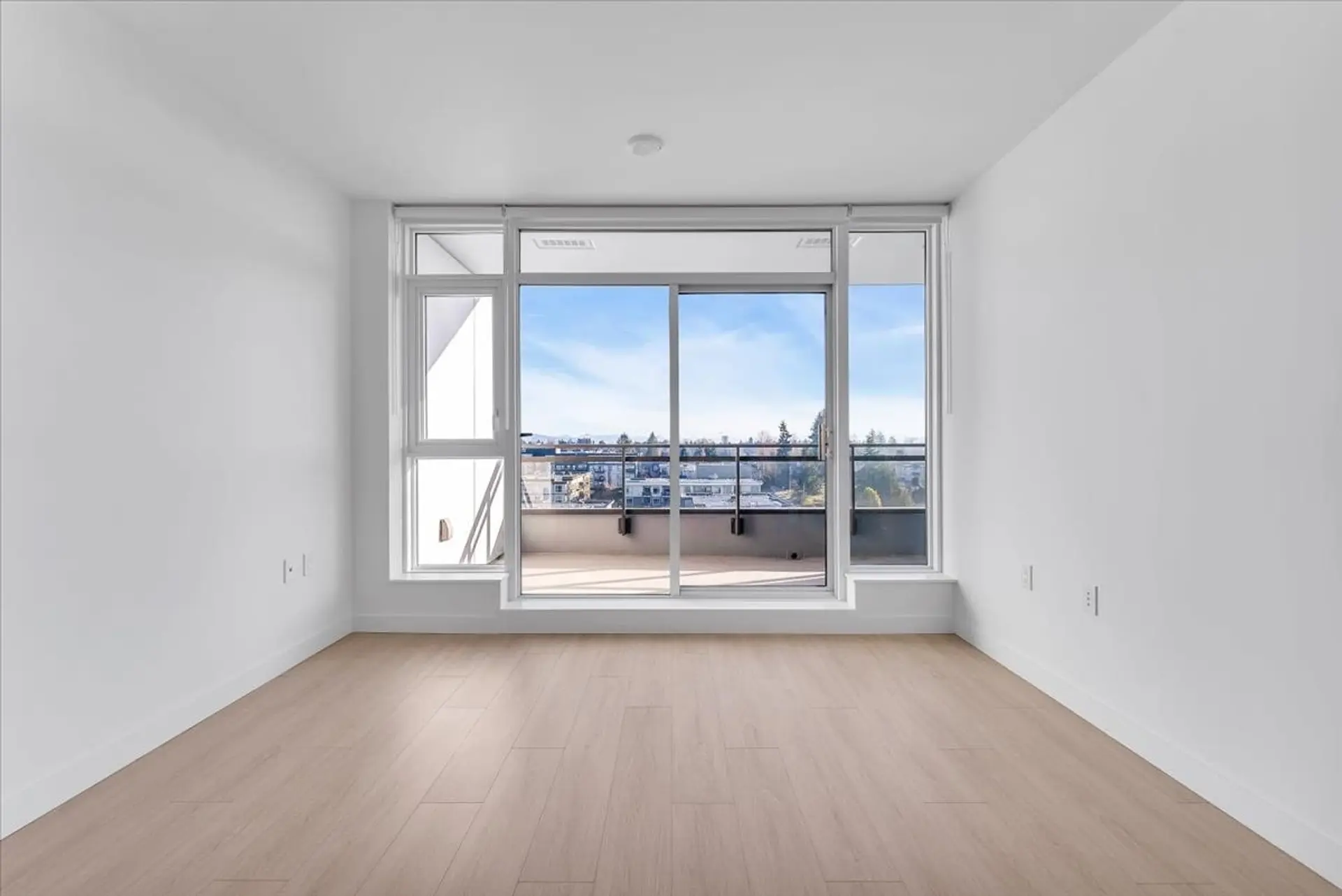 Property at #1212 13675 107A AVENUE, Surrey, BC