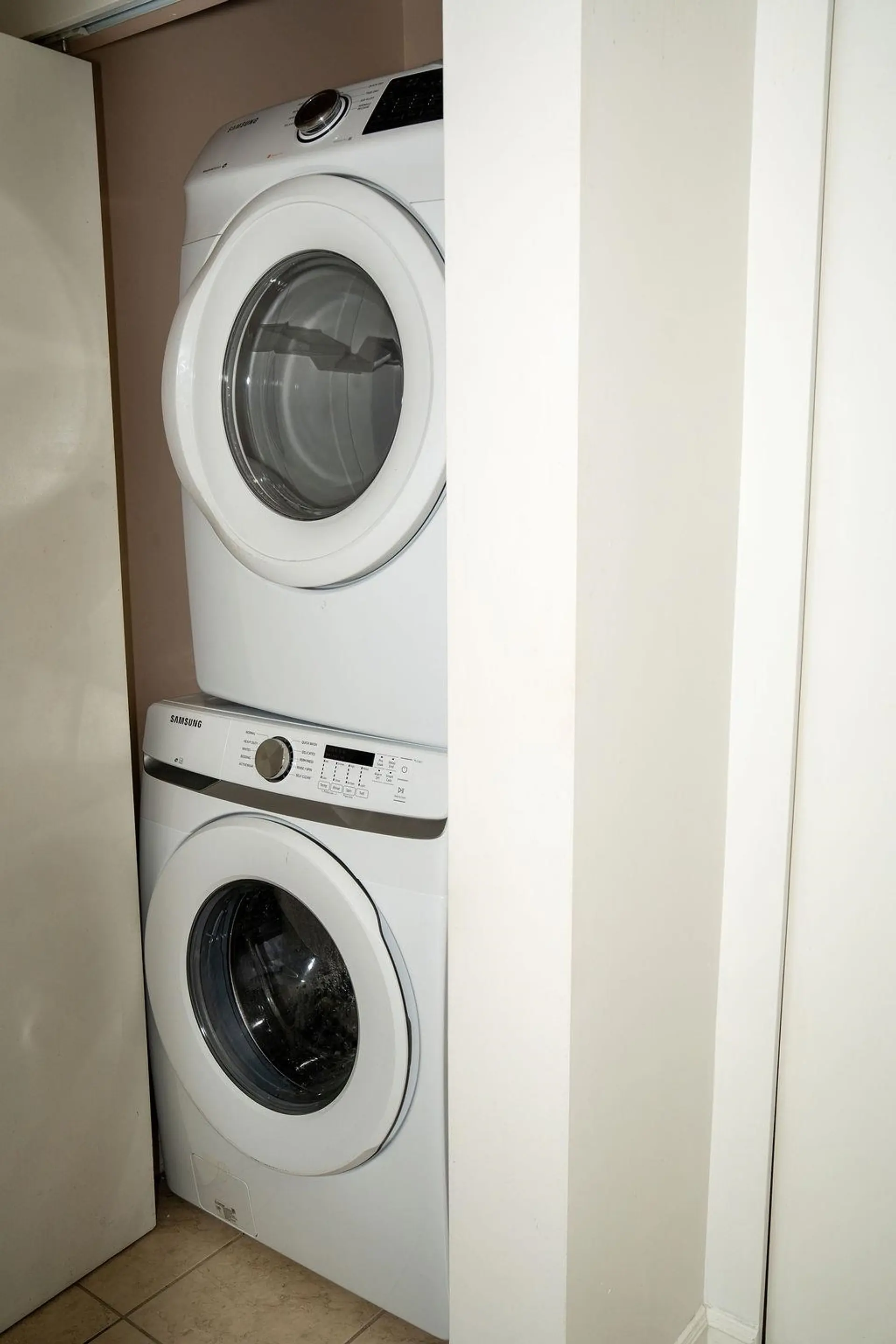 Property at #406 10088 148 STREET, Surrey, BC