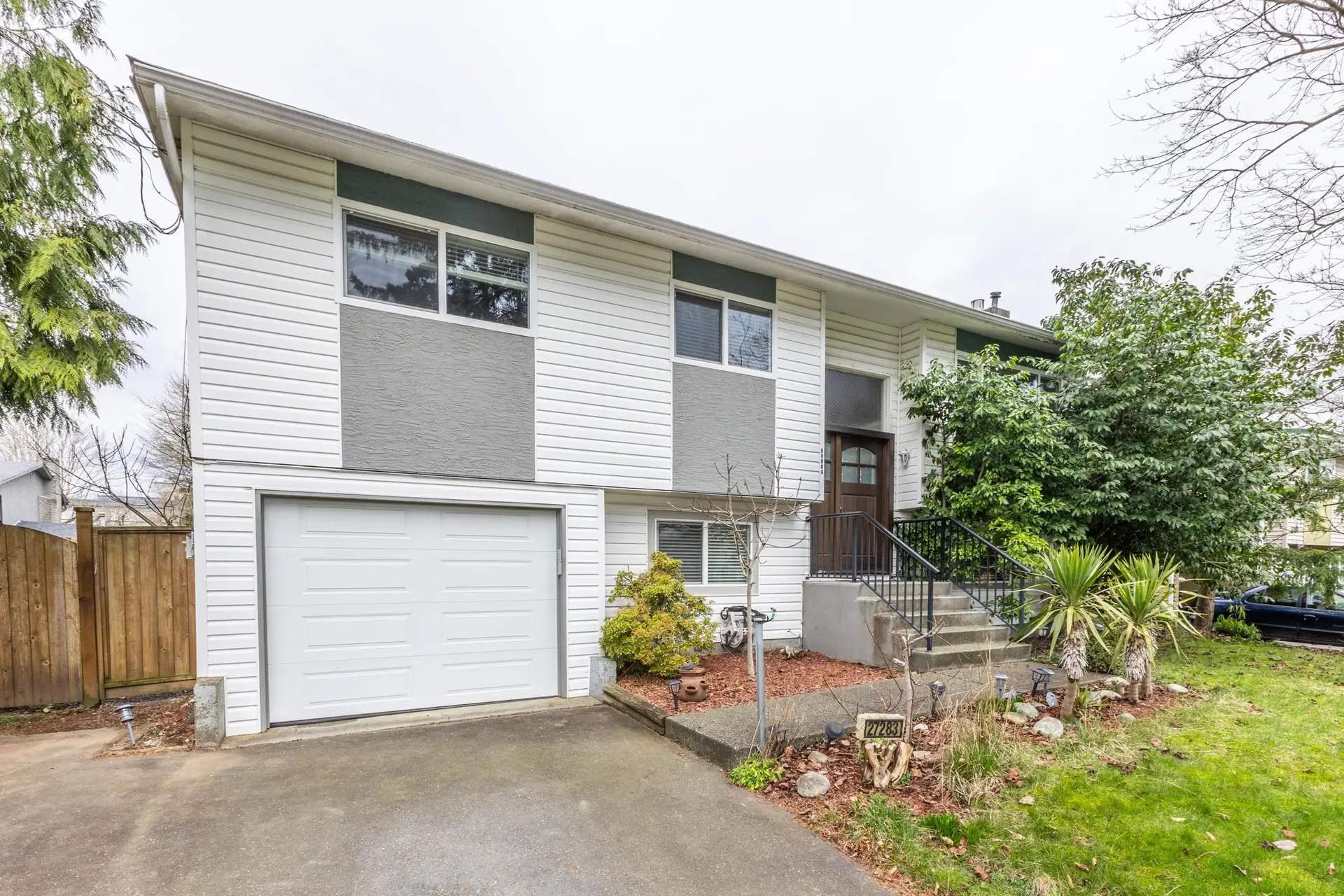 Property at 27283 29 Avenue, Langley, BC