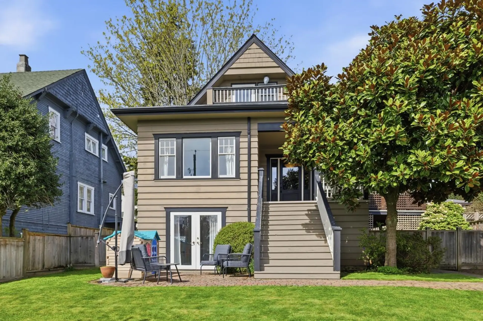 Property at 424 E Keith Road, North Vancouver, BC