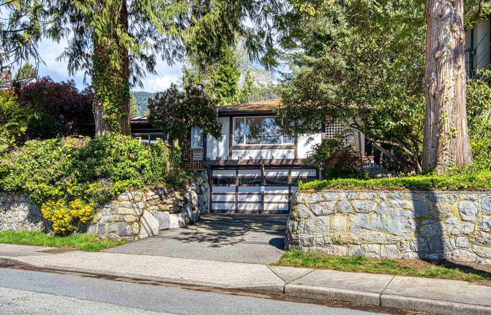 Property at 2493 Haywood Avenue, West Vancouver, BC