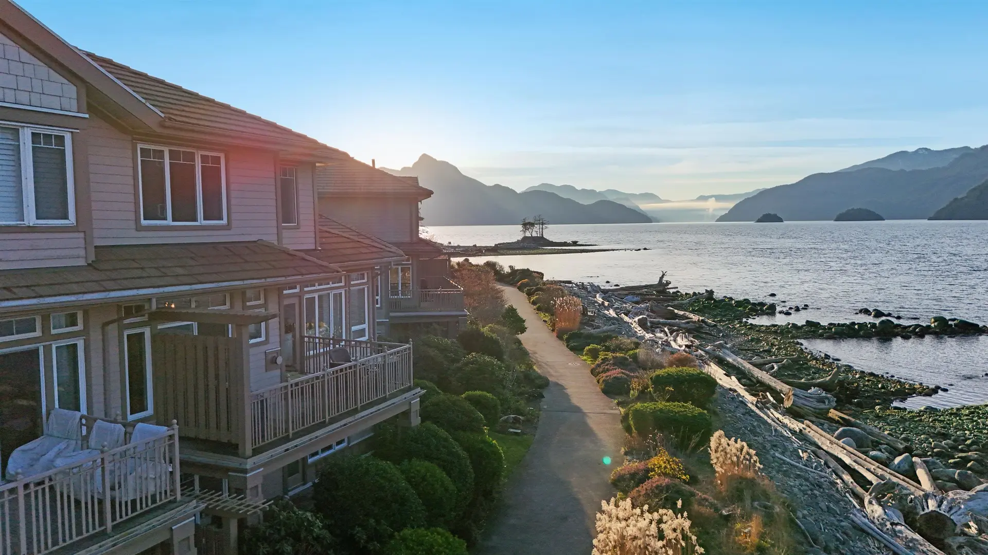 Property at 7 Beach Drive, West Vancouver, BC