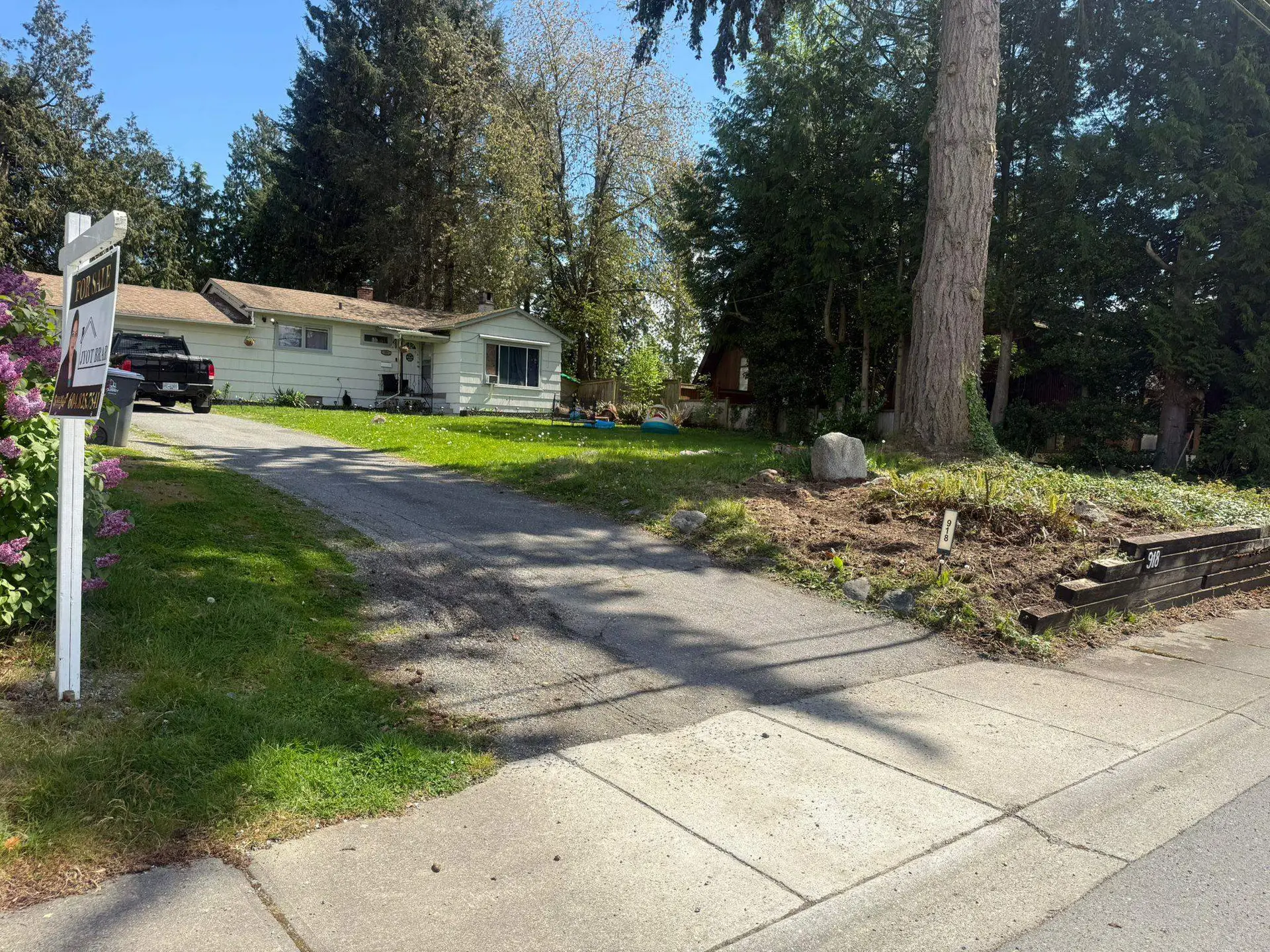 Property at 918 164 Street, Surrey, BC