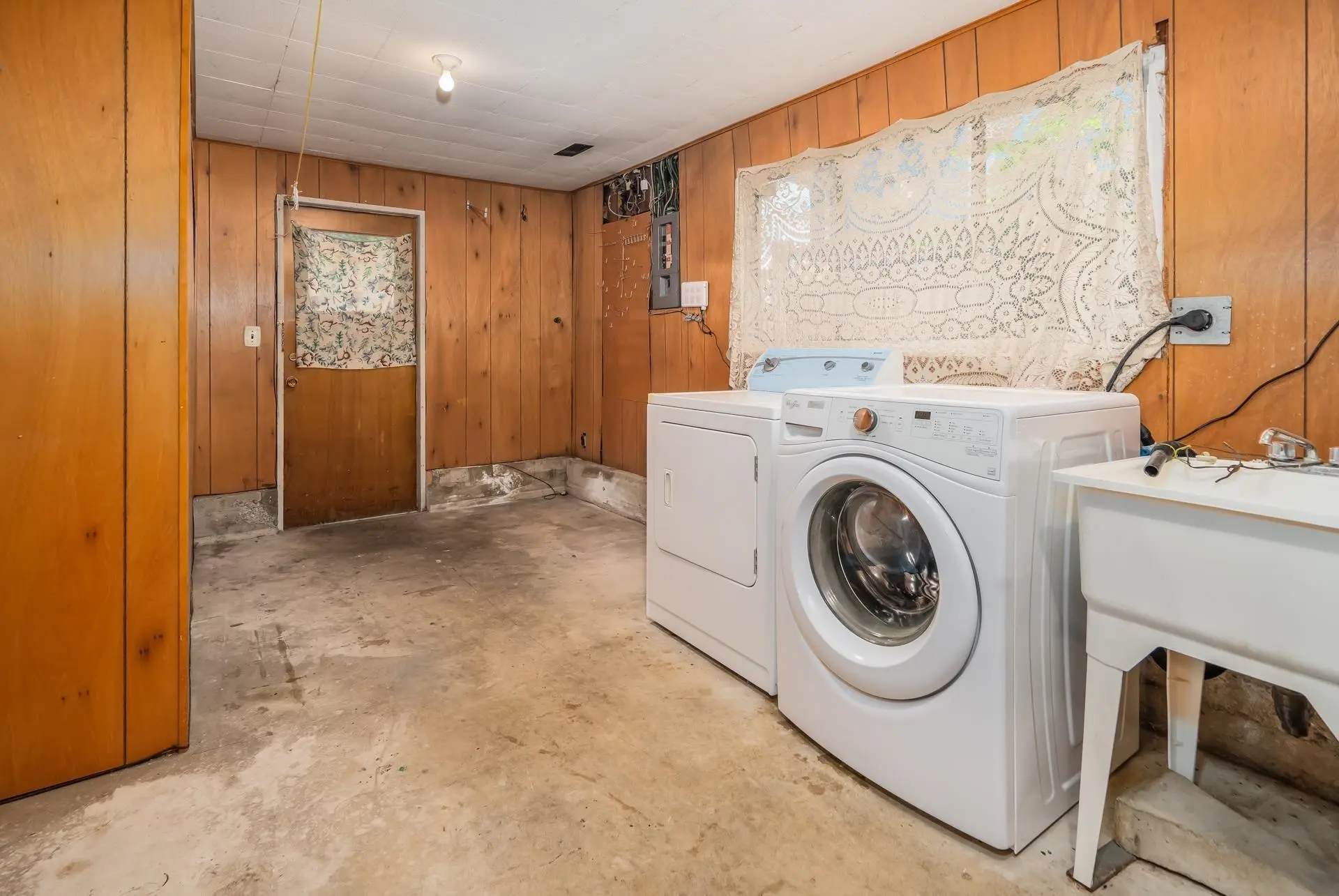 Property at 5240 HALLEY AVENUE, Burnaby, BC