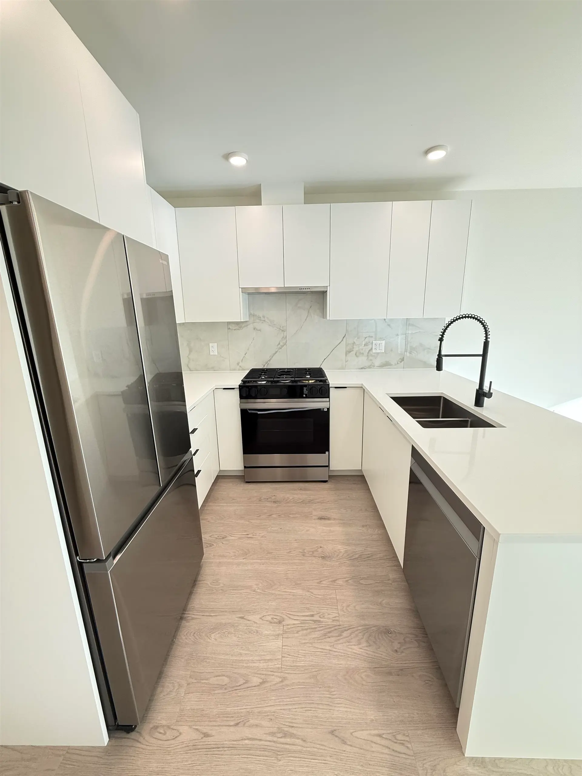 Property at #411 13258 105 AVENUE, Surrey, BC